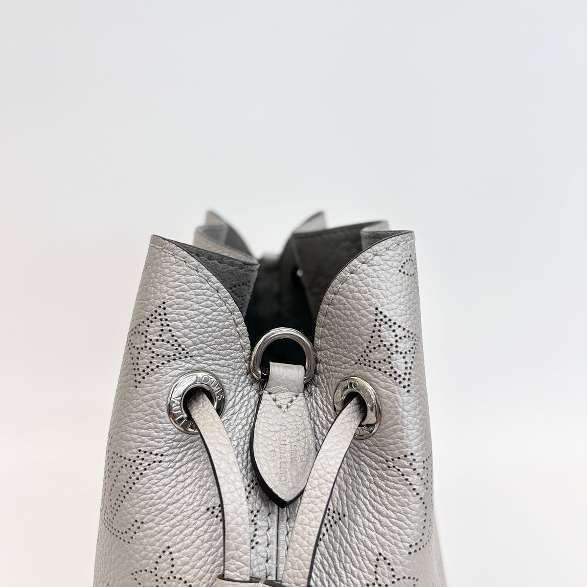 Louis Vuitton - Bella - Leather - Silver - (mini)
