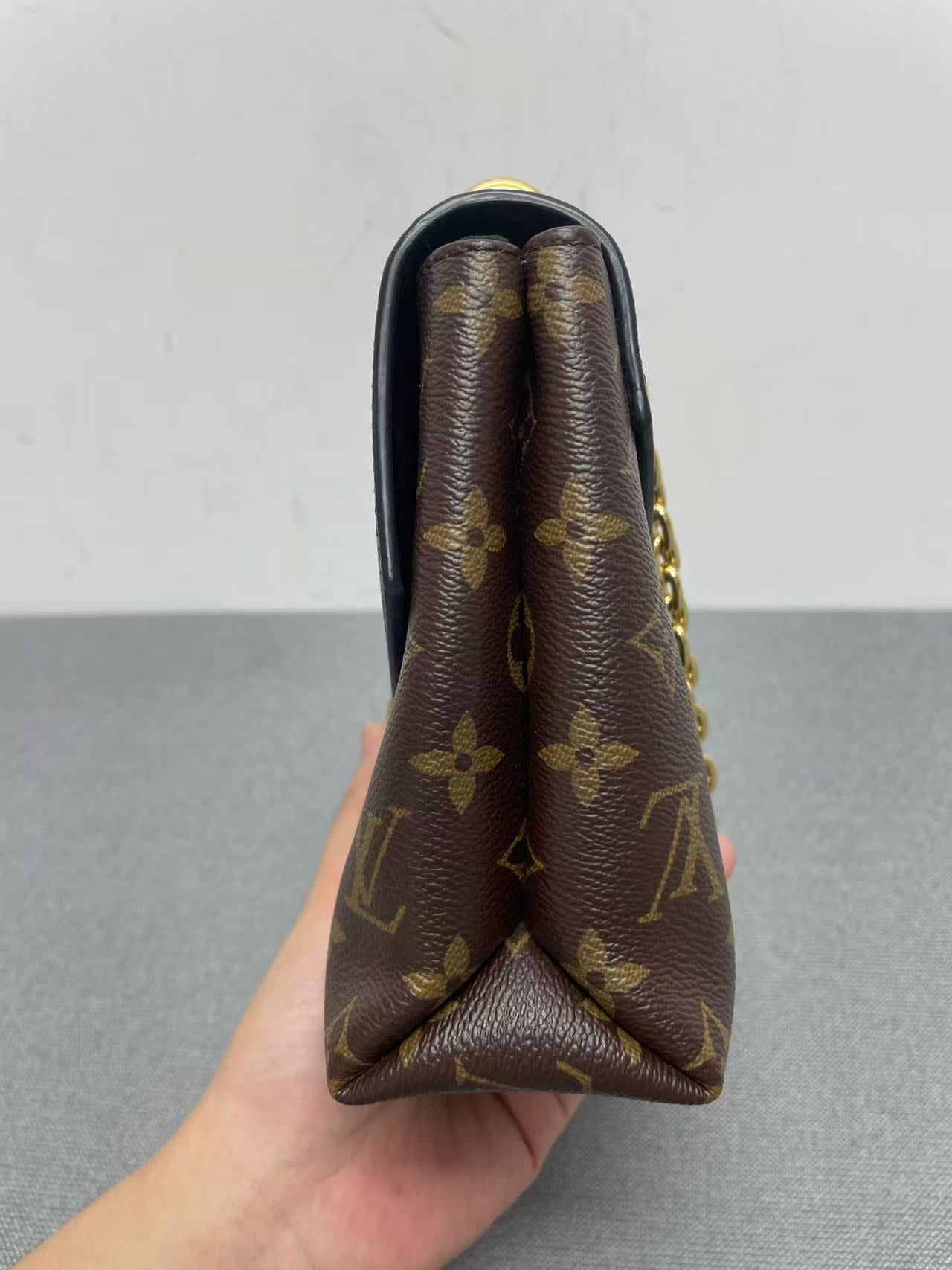 Louis Vuitton - Black Legendary Envelope - Monogram coated canvas and grained leather - Black, Brown, Red - (Small)