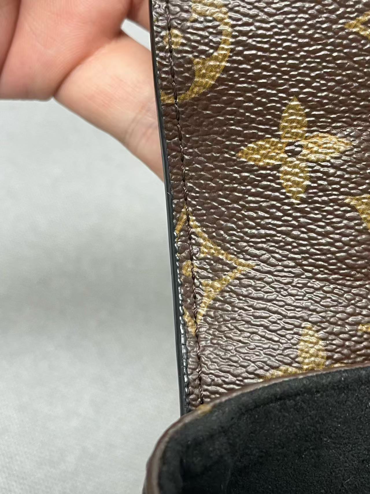 Louis Vuitton - Black Legendary Envelope - Monogram coated canvas and grained leather - Black, Brown, Red - (Small)