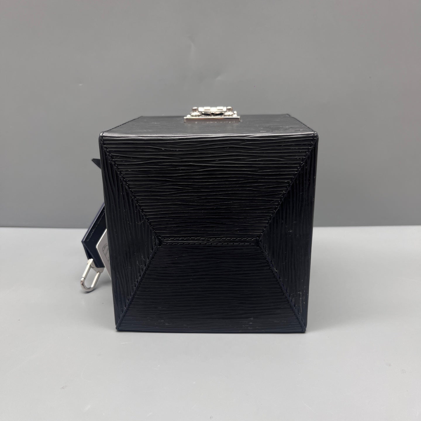 Louis Vuitton - Bleecker Box - Epi leather - Black - (mini)