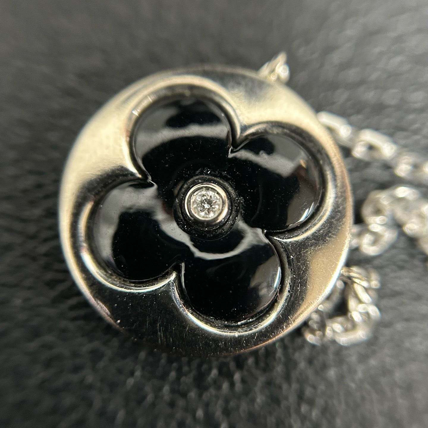 Louis Vuitton - Blossom - White gold - Silver
