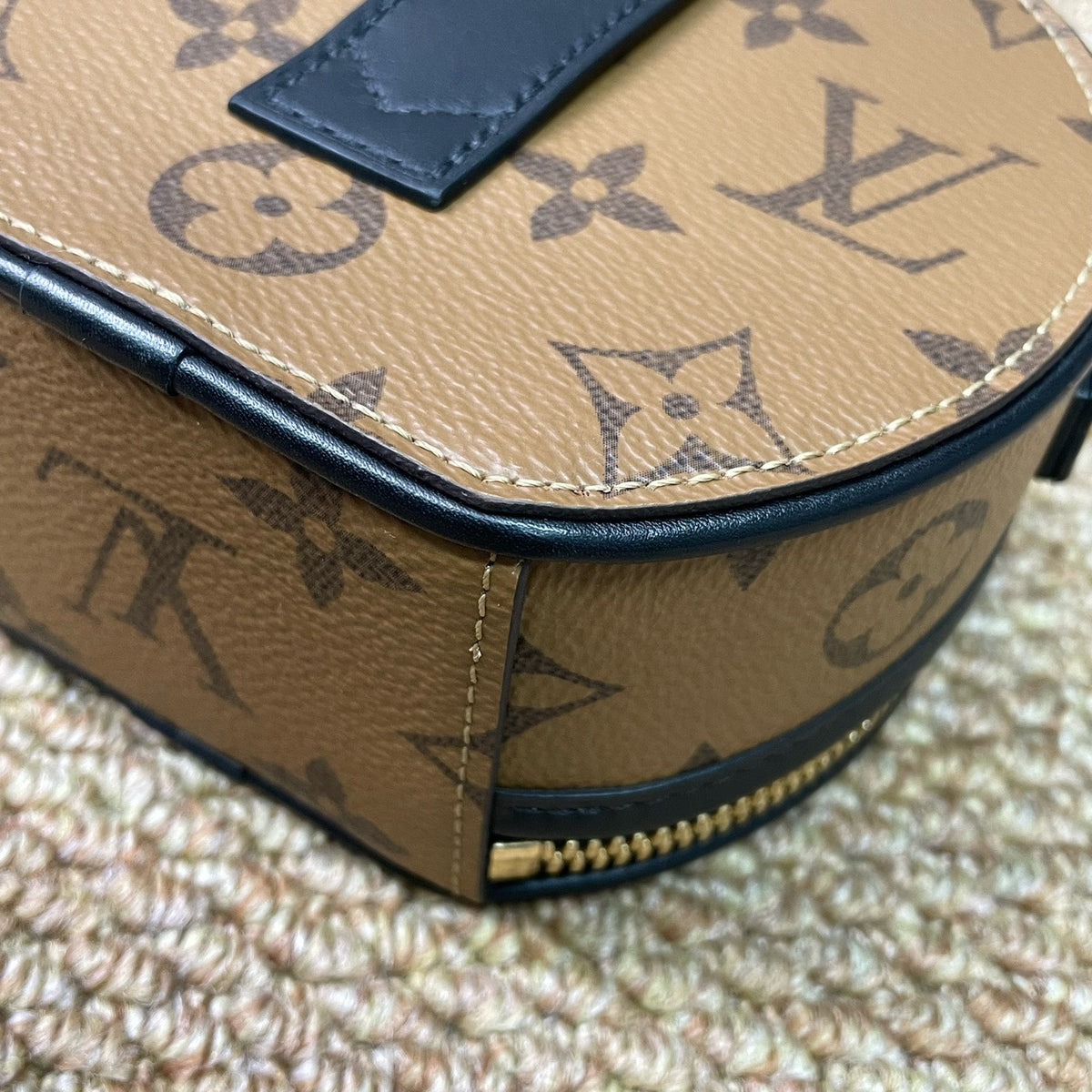 Louis Vuitton - Boite Chapeau - Cloth - Brown - (small)
