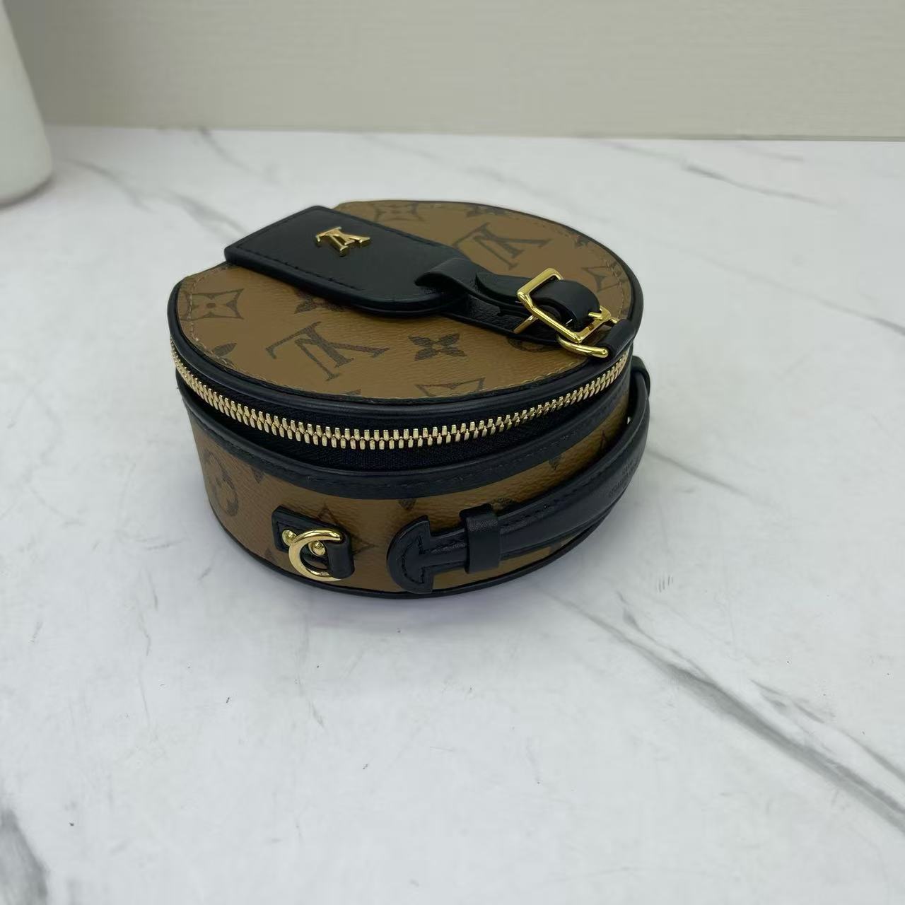 Louis Vuitton - Boite Chapeau Mini - Coated canvas with leather trim - Brown with Black trim and Gold-Tone Hardware - (mini)