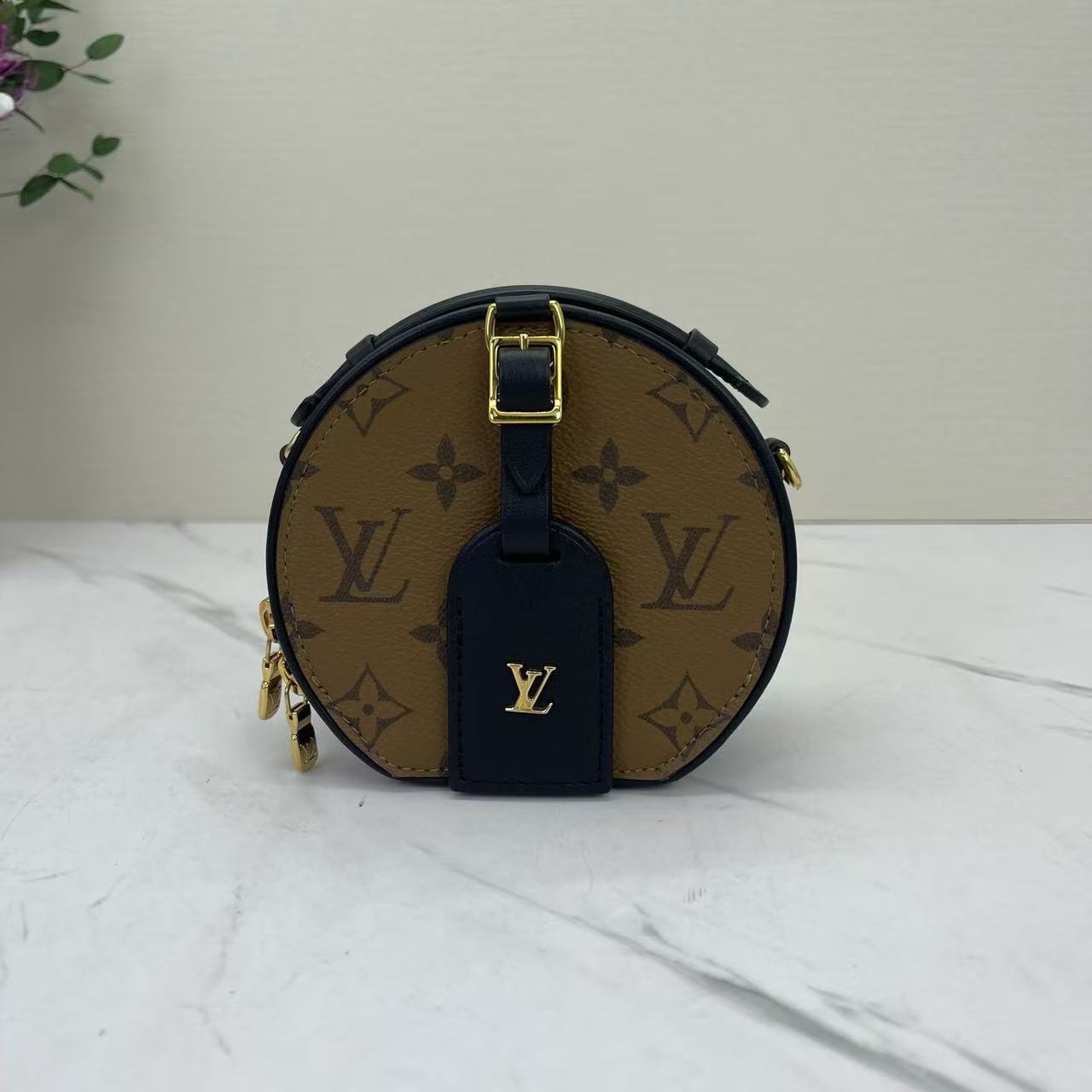 Louis Vuitton - Boite Chapeau Mini - Coated canvas with leather trim - Brown with Black trim and Gold-Tone Hardware - (mini)