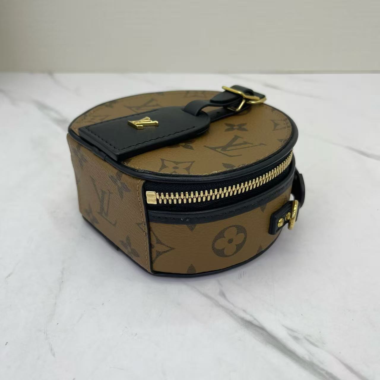 Louis Vuitton - Boite Chapeau Mini - Coated canvas with leather trim - Brown with Black trim and Gold-Tone Hardware - (mini)