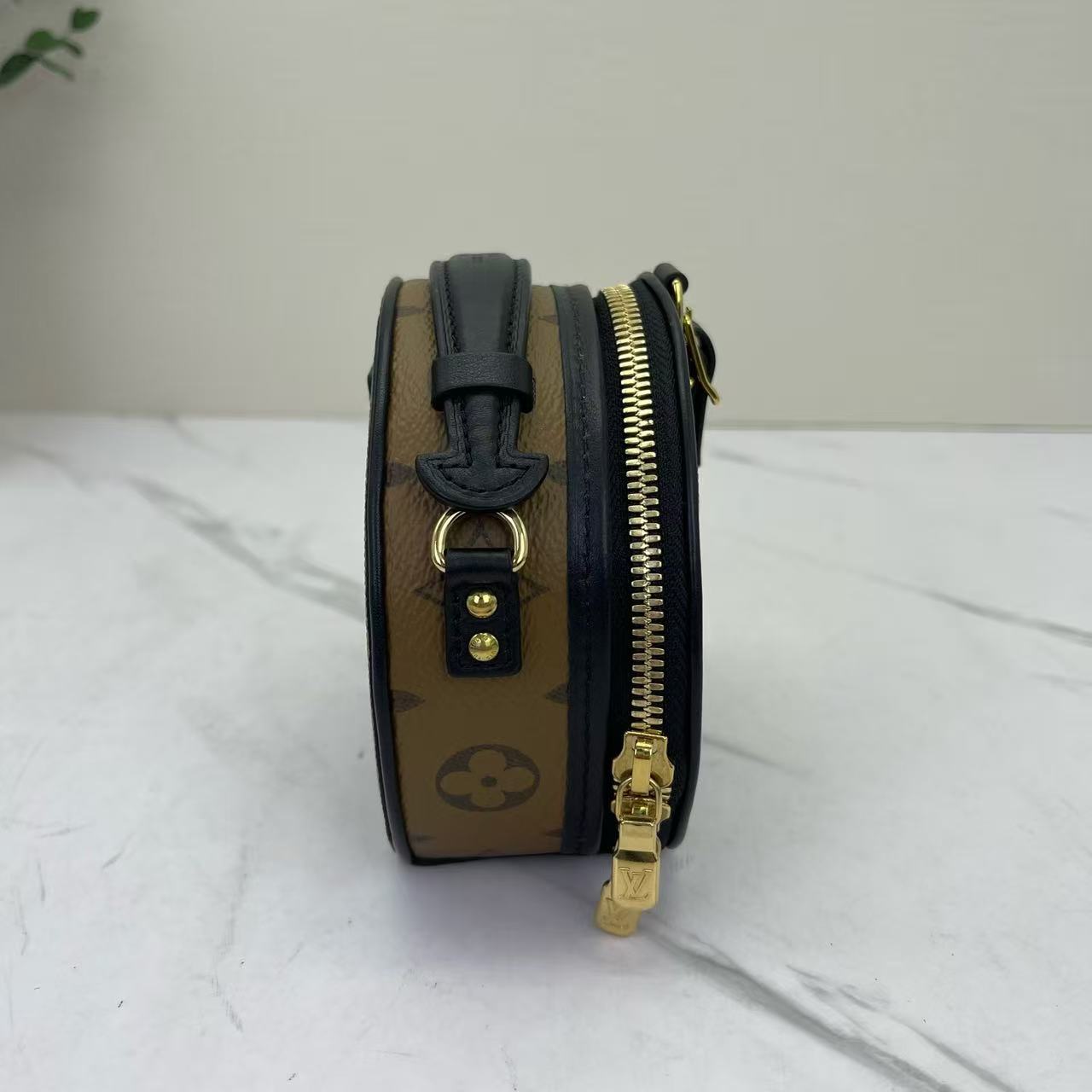 Louis Vuitton - Boite Chapeau Mini - Coated canvas with leather trim - Brown with Black trim and Gold-Tone Hardware - (mini)