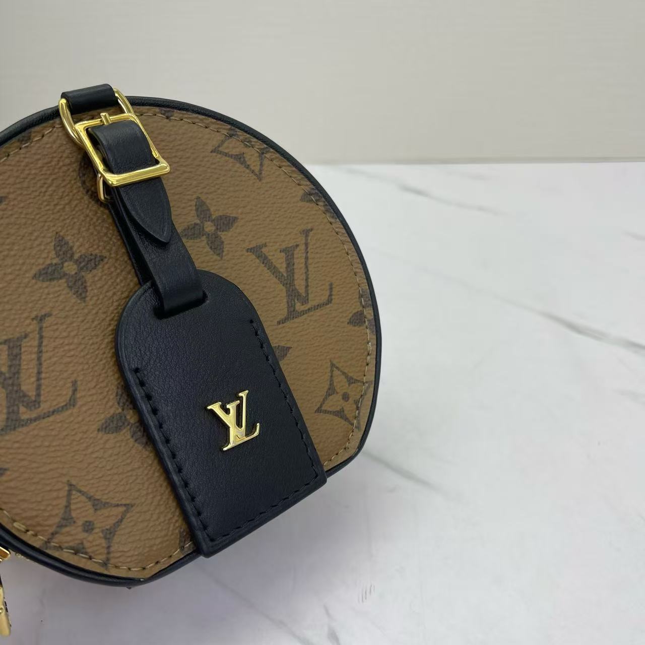 Louis Vuitton - Boite Chapeau Mini - Coated canvas with leather trim - Brown with Black trim and Gold-Tone Hardware - (mini)