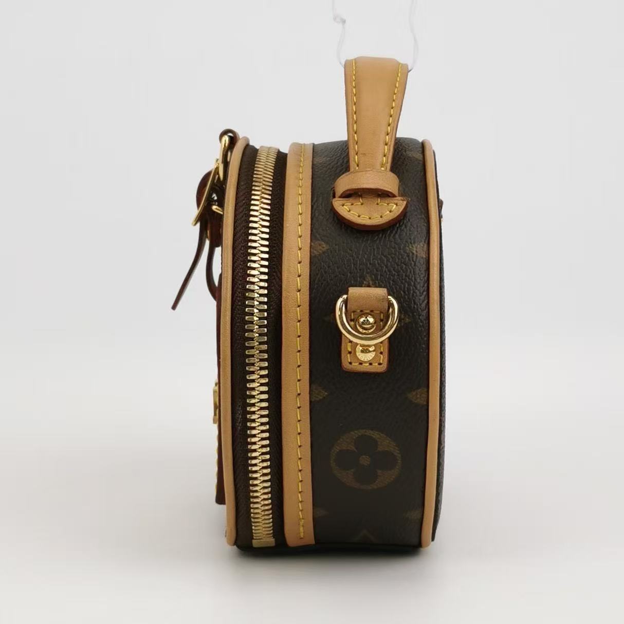 Louis Vuitton - Boite Chapeau - Monogram coated canvas with natural cowhide leather trim - Brown - (mini)