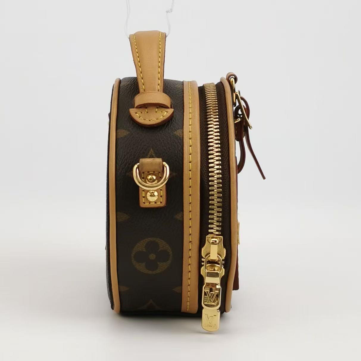 Louis Vuitton - Boite Chapeau - Monogram coated canvas with natural cowhide leather trim - Brown - (mini)