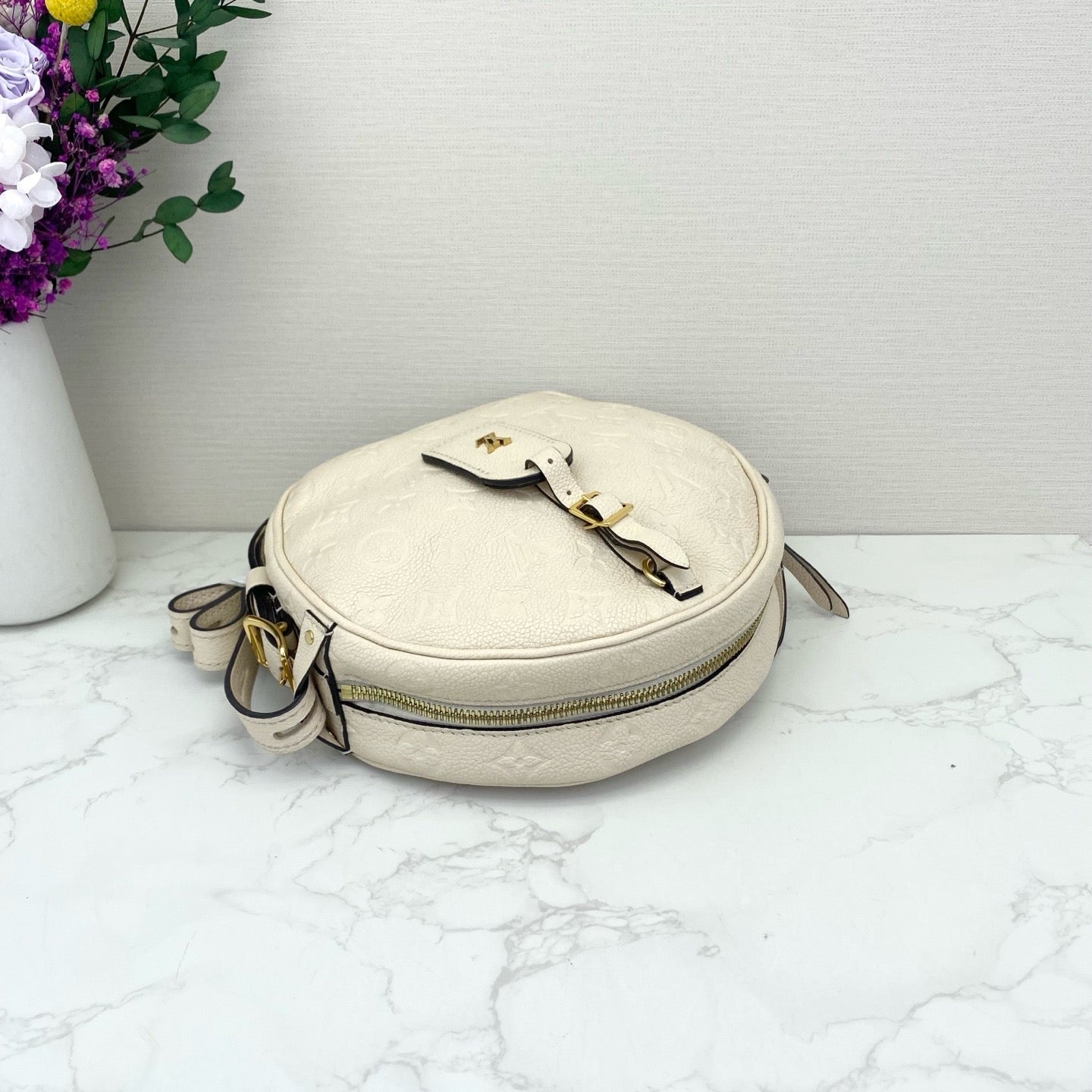 Louis Vuitton - Boite Chapeau Souple - Embossed Monogram Empreinte leather - Beige - (large)