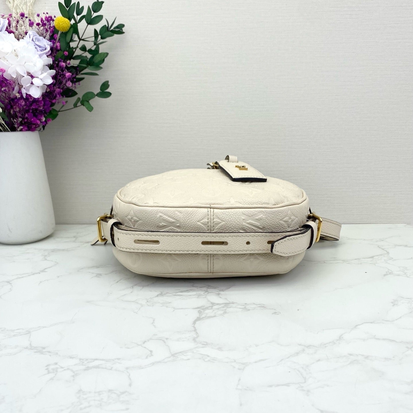 Louis Vuitton - Boite Chapeau Souple - Embossed Monogram Empreinte leather - Beige - (large)