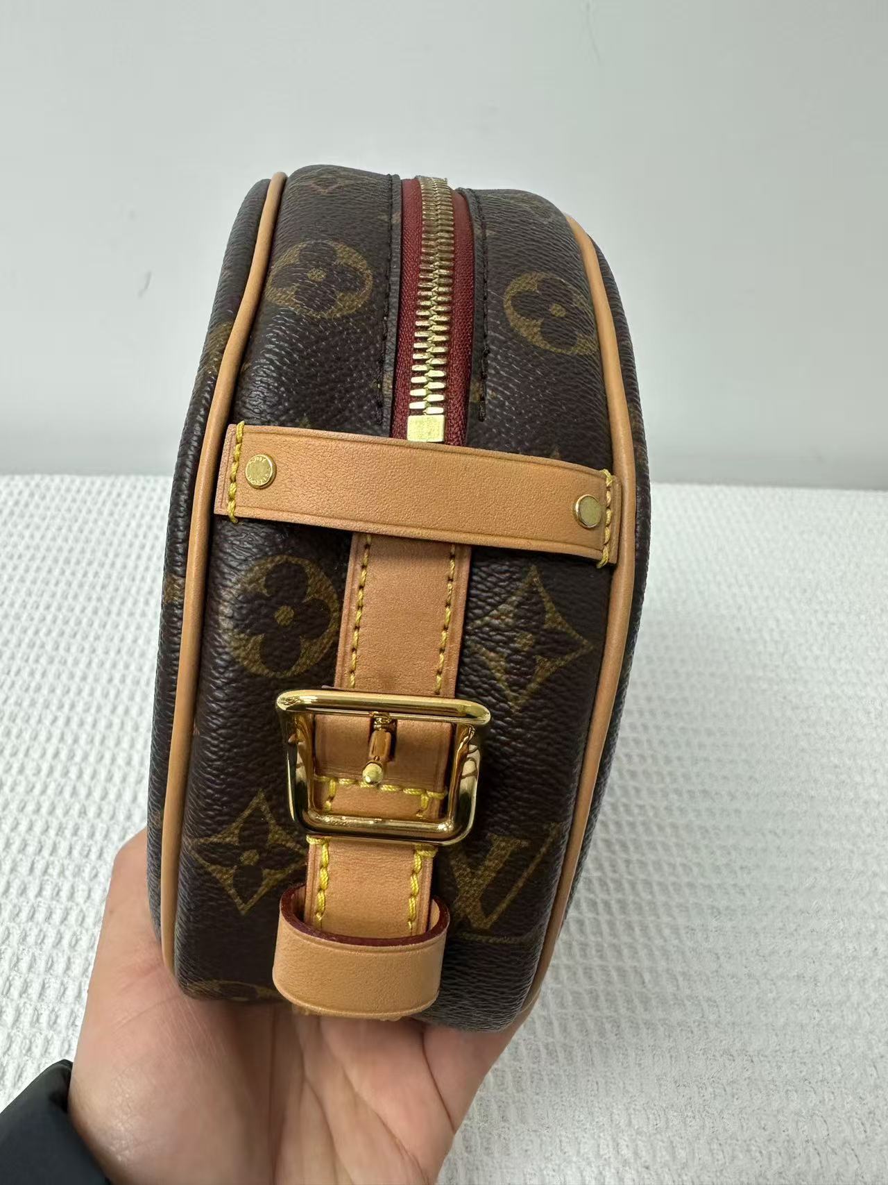 Louis Vuitton - Boite Chapeau Souple - Monogram Canvas with Vachetta leather trim - Brown - (Small)
