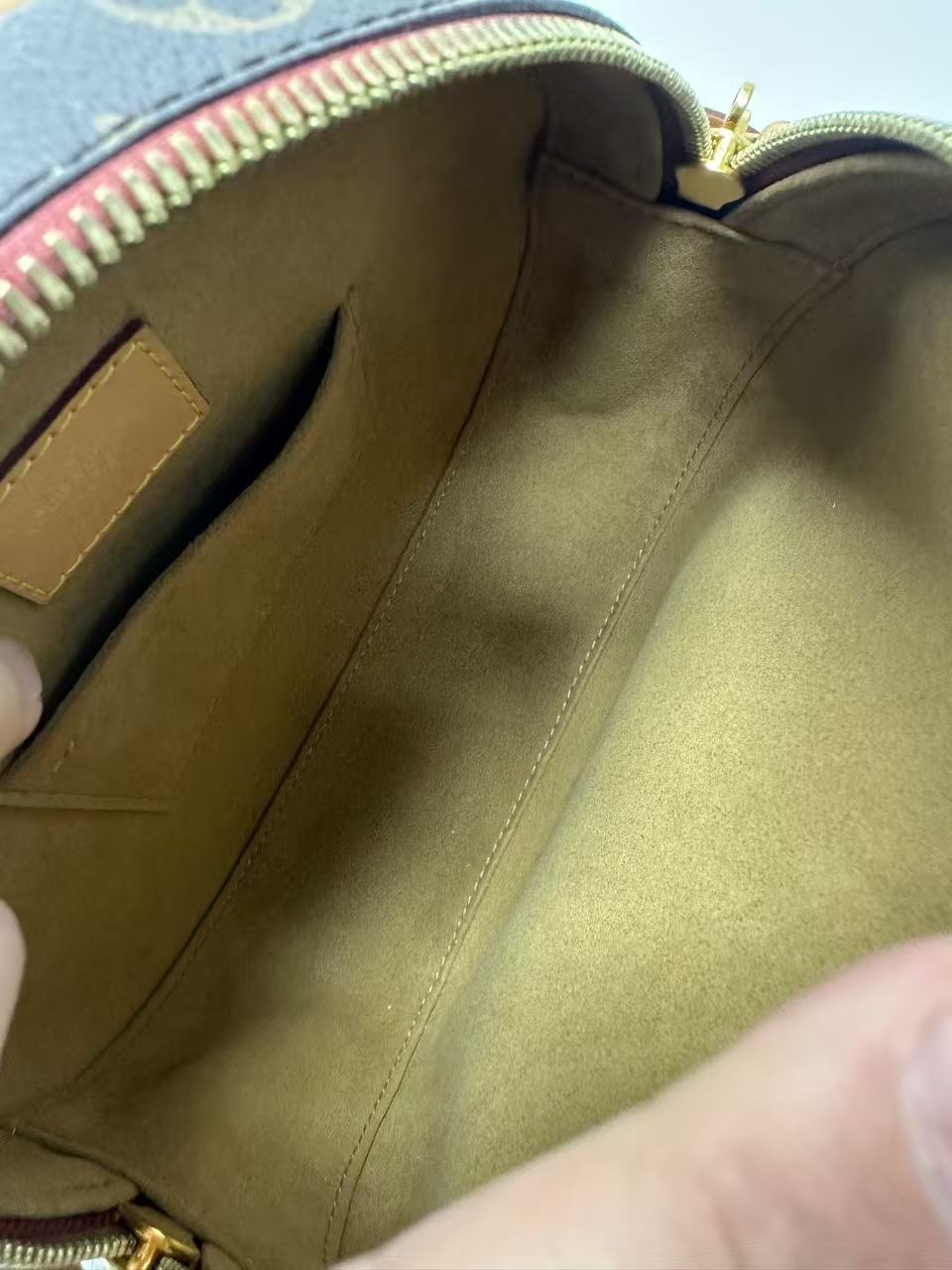 Louis Vuitton - Boite Chapeau Souple - Monogram Canvas with Vachetta leather trim - Brown - (Small)