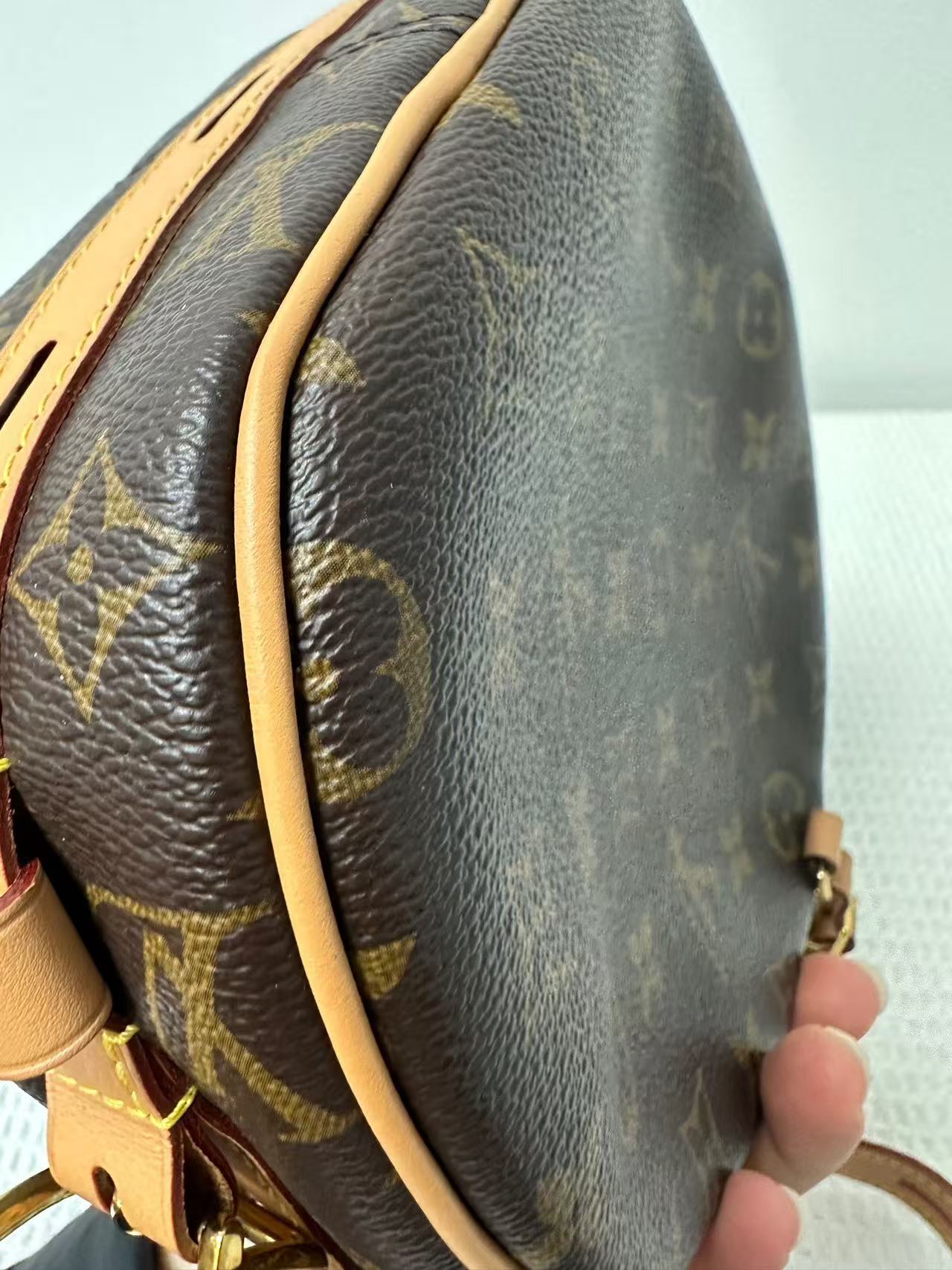 Louis Vuitton - Boite Chapeau Souple - Monogram Canvas with Vachetta leather trim - Brown - (Small)