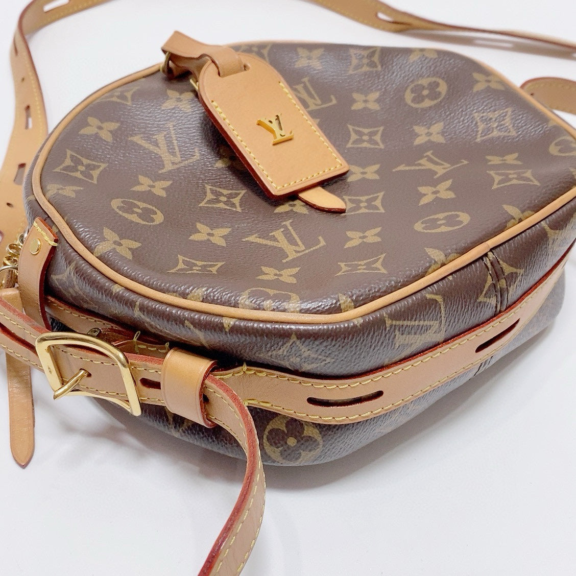 Louis Vuitton - Boite Chapeau Souple - Monogram coated canvas with Vachetta leather trim - Brown - (medium)