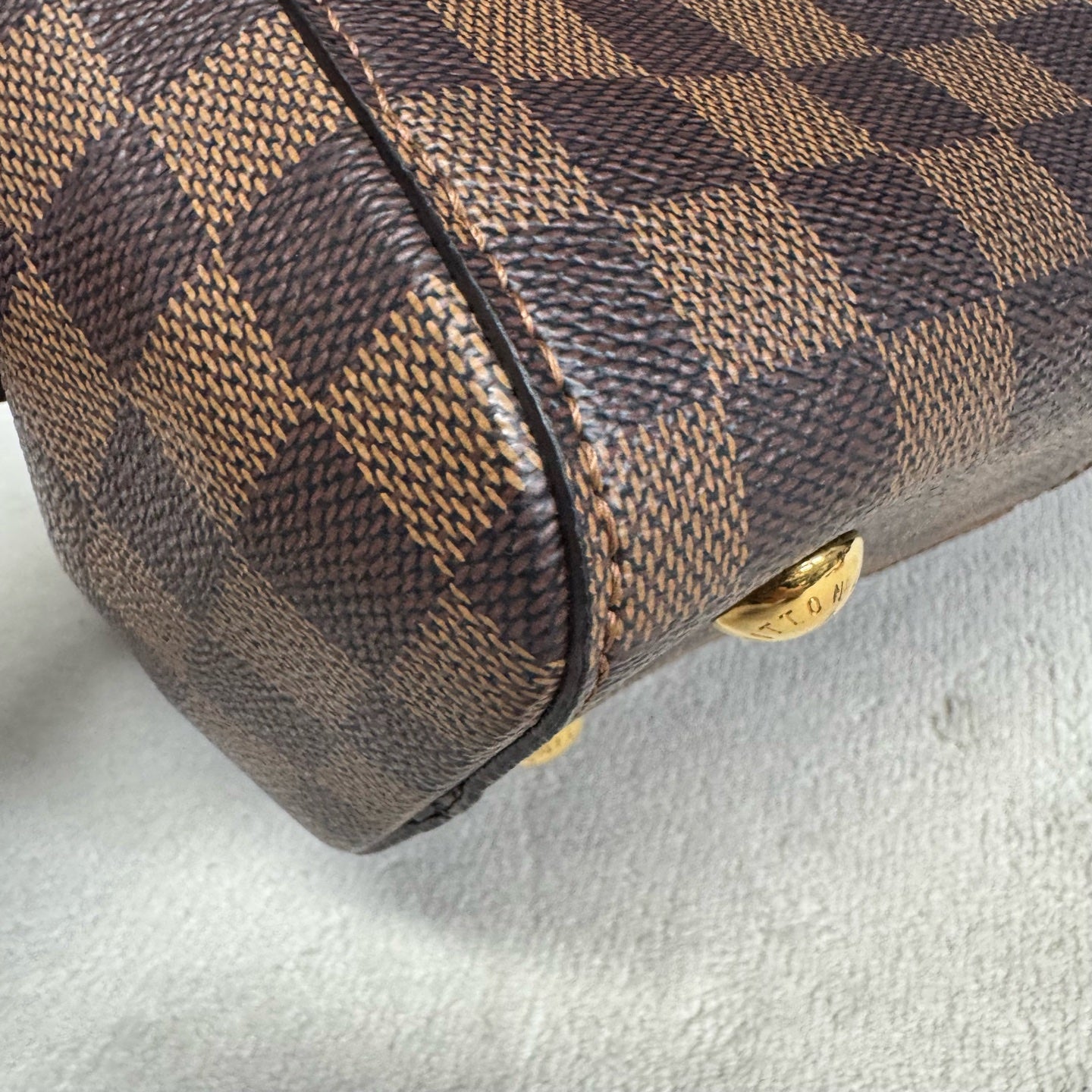 Louis Vuitton - Bond Street - Leather - Multicolour - (medium)