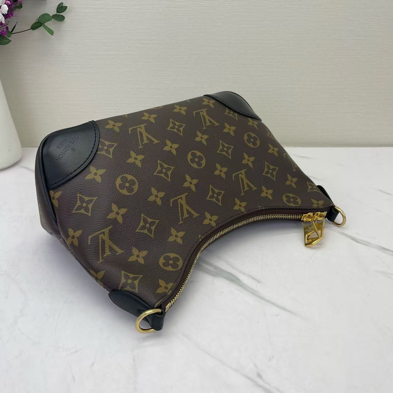 Louis Vuitton - Boulogne - Monogram coated canvas with black cowhide leather trim - Brown - (medium)
