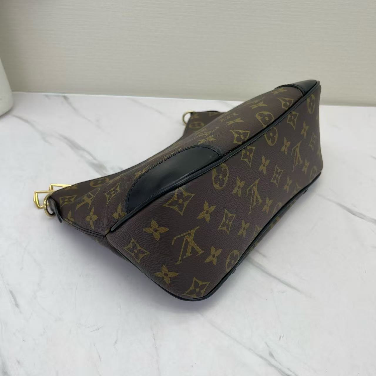Louis Vuitton - Boulogne - Monogram coated canvas with black cowhide leather trim - Brown - (medium)