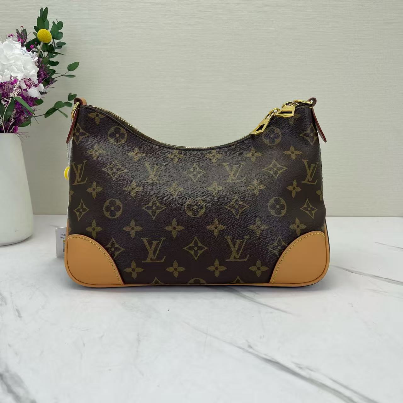 Louis Vuitton - Boulogne - Monogram coated canvas with natural cowhide leather trim - Brown - (medium)