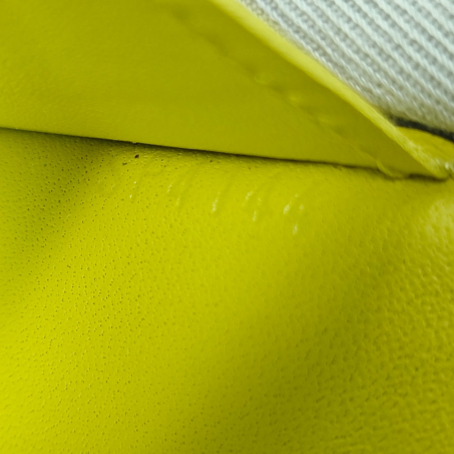 Louis Vuitton - Brazza Wallet - Leather - Yellow - (medium)