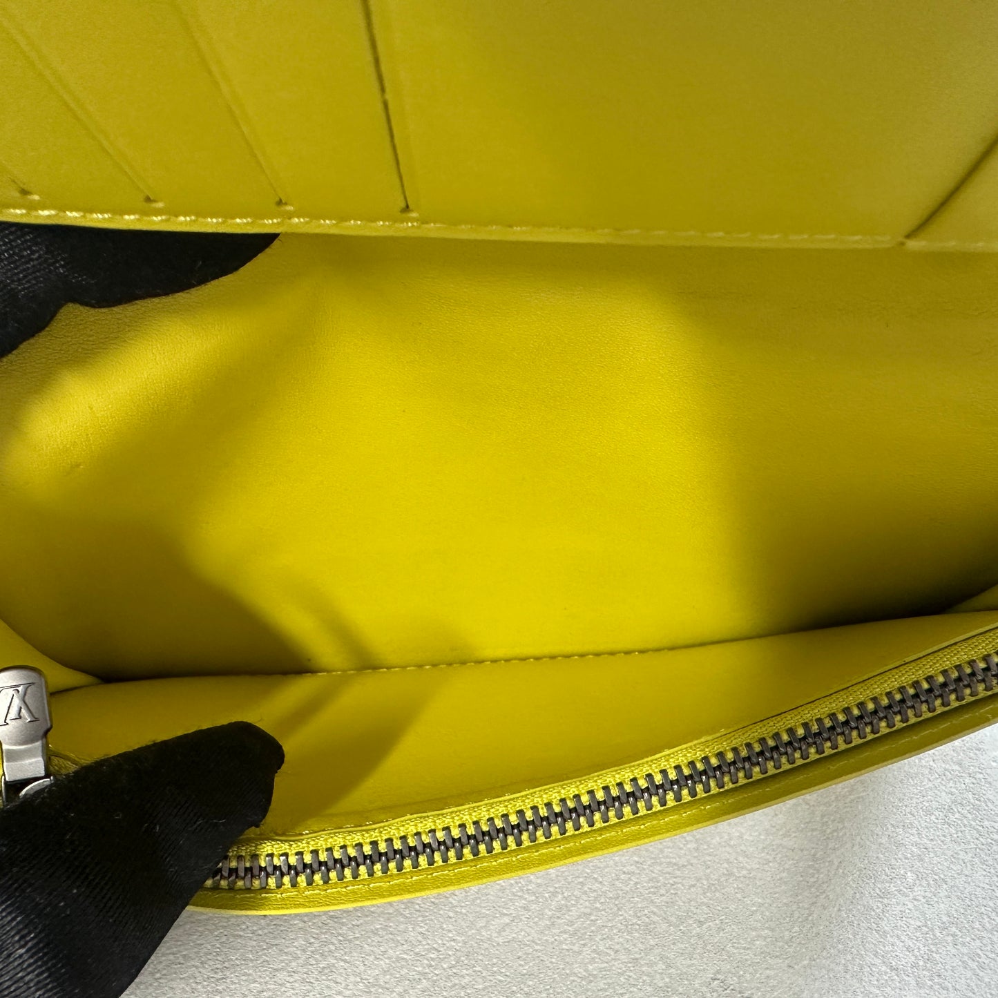 Louis Vuitton - Brazza Wallet - Leather - Yellow - (medium)