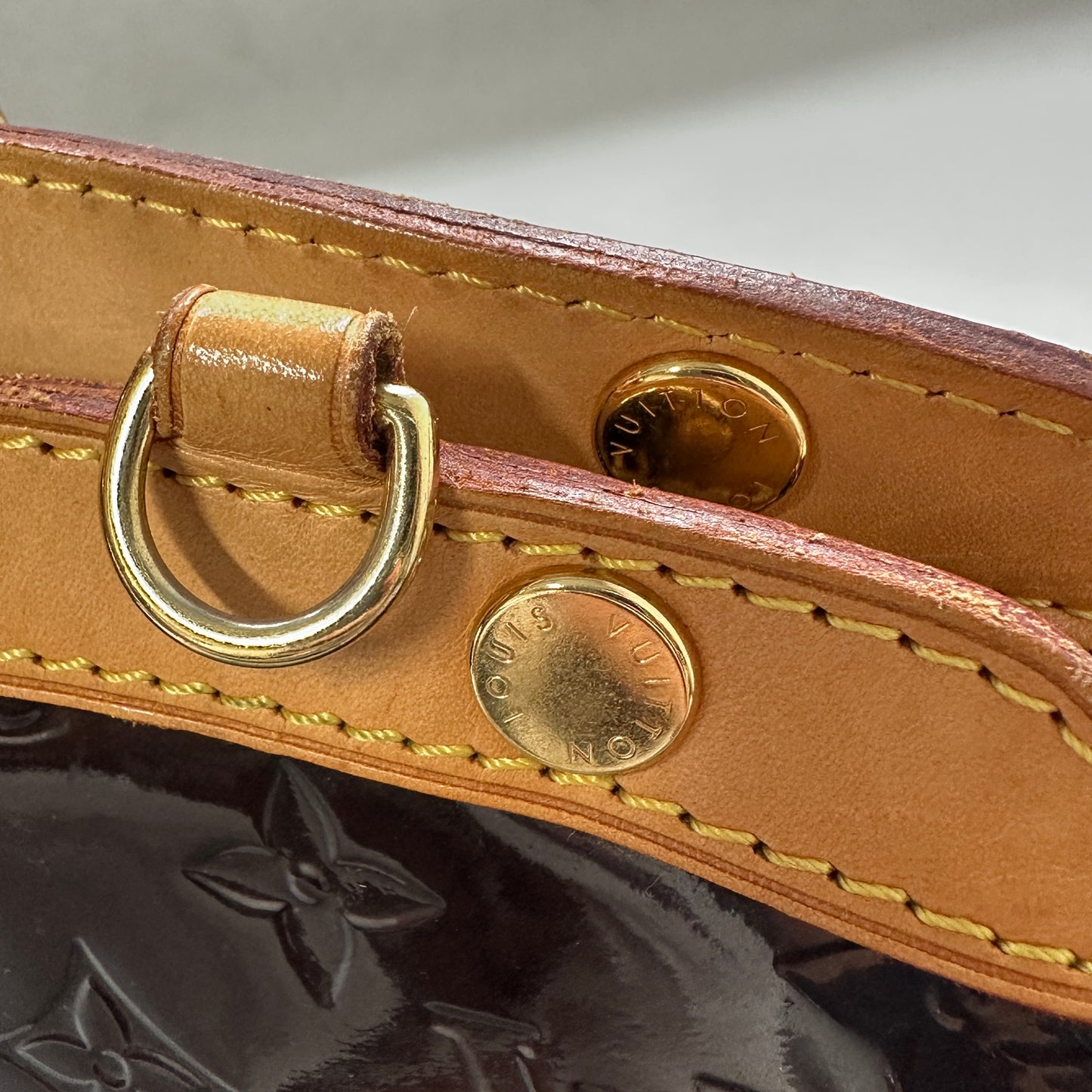 Louis Vuitton - Brea - Patent leather - Burgundy - (small)