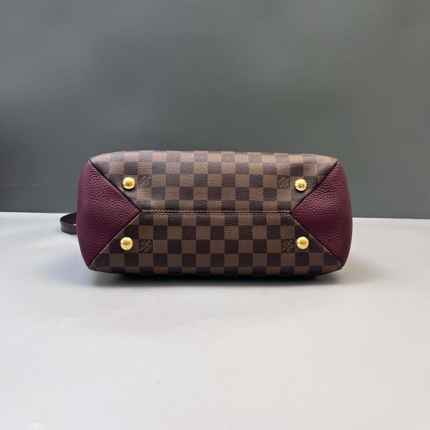 Louis Vuitton - Brittany - Leather - Burgundy - (medium)