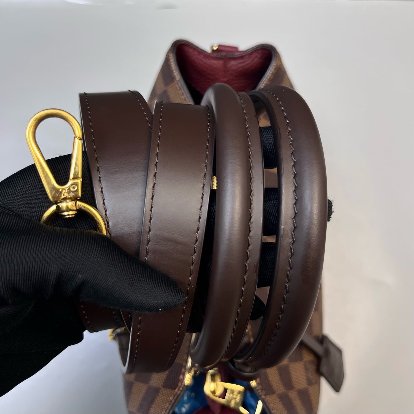 Louis Vuitton - Brittany - Leather - Burgundy - (medium)