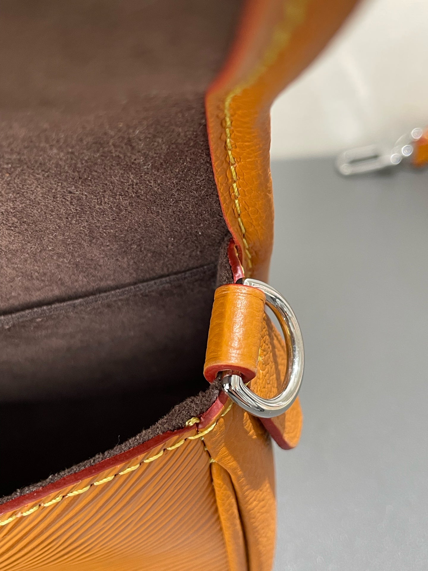 Louis Vuitton - Buci - Epi grained cowhide leather - Yellow - (small)