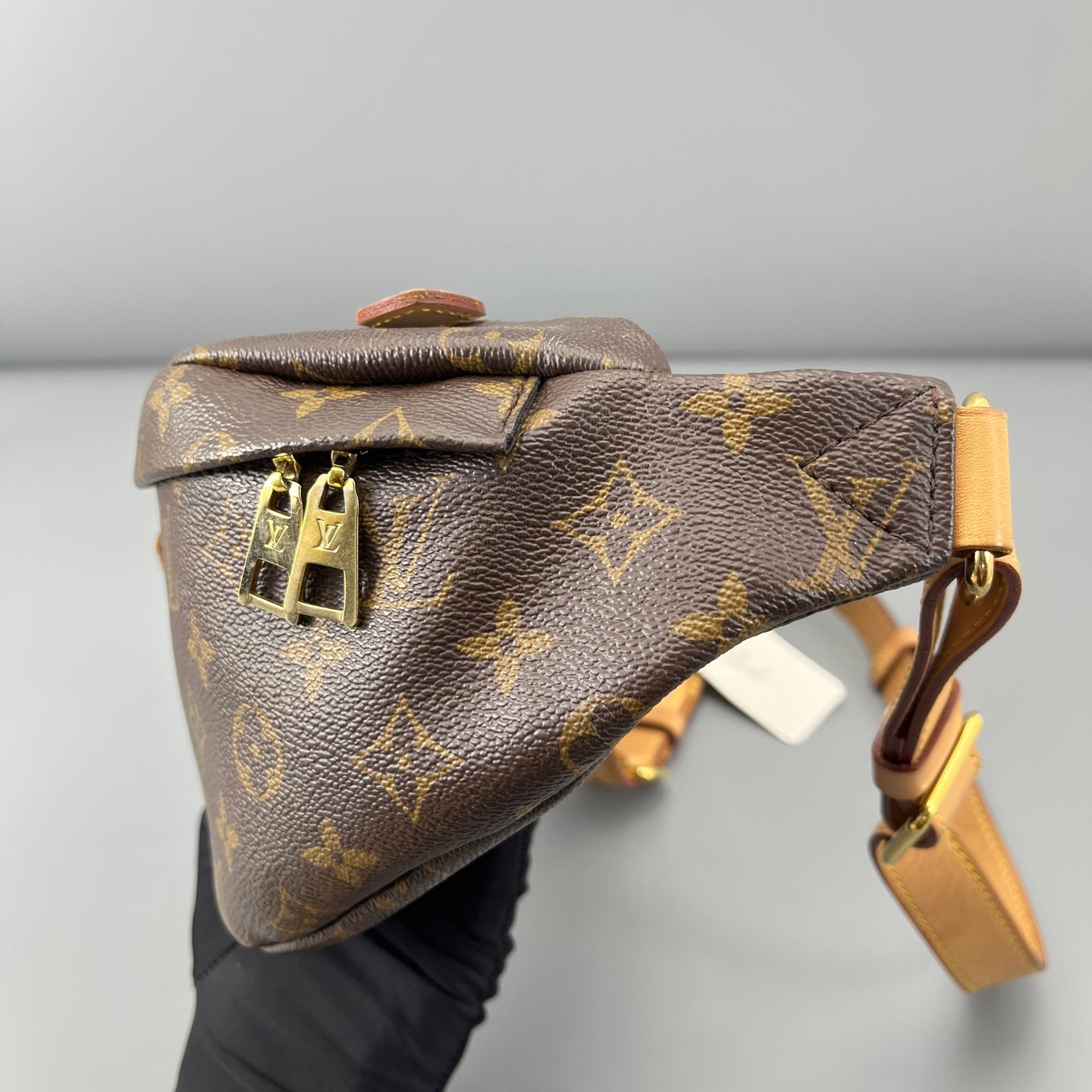 Louis Vuitton - Bumbag - Leather - Brown - (large)