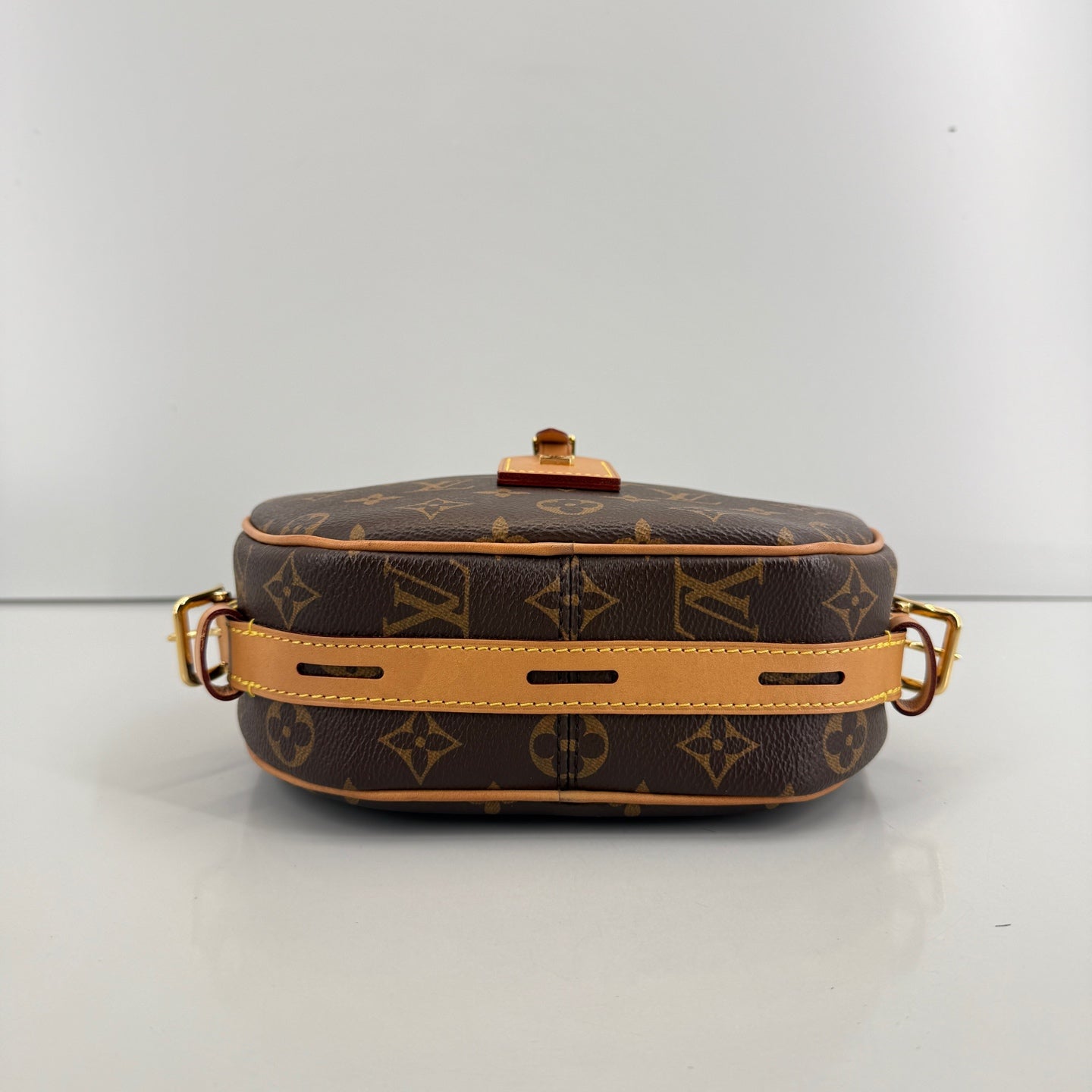 Louis Vuitton - Bumbag - Leather - Brown - (medium)