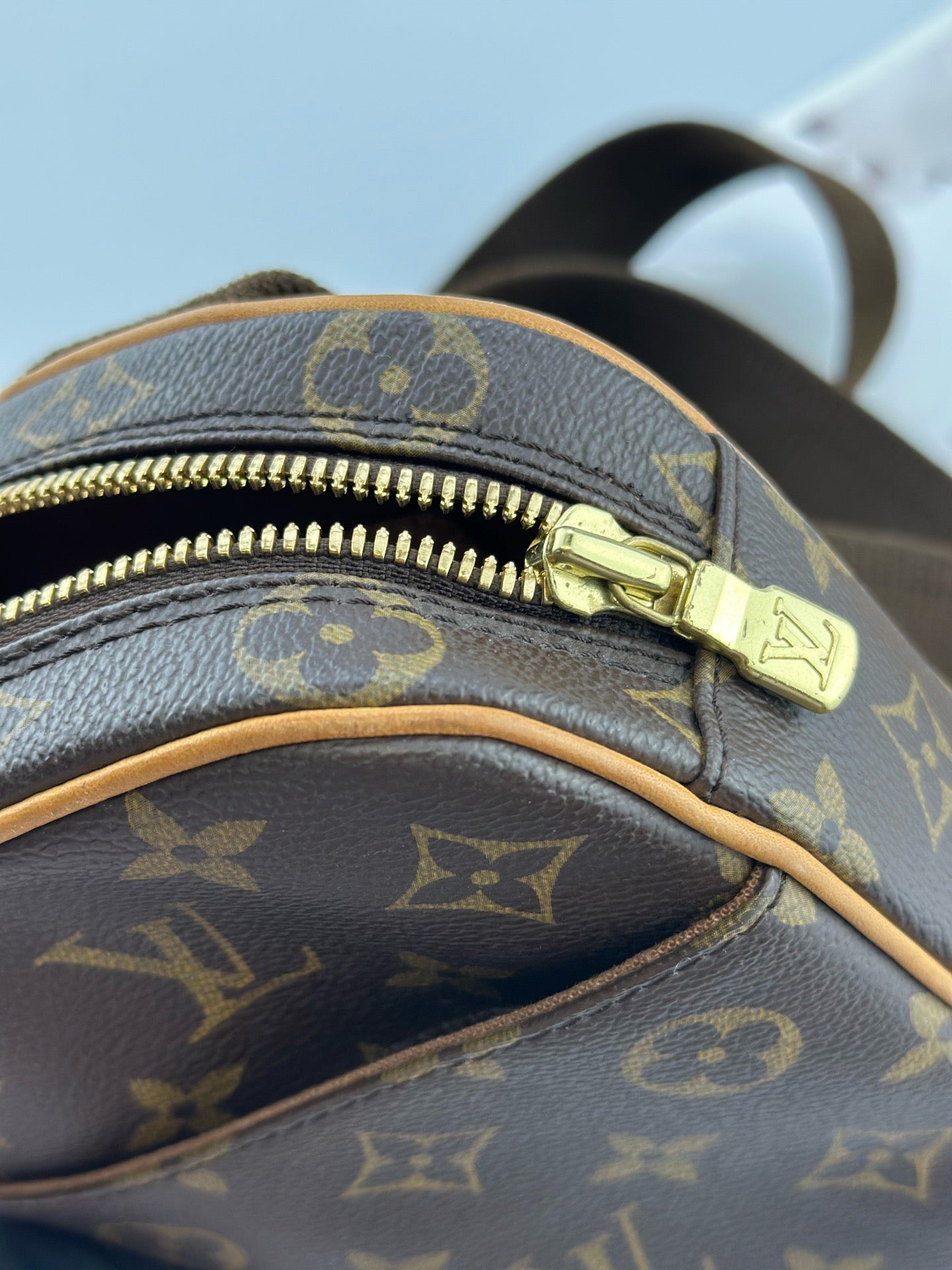 Louis Vuitton - Bumbag - Monogram coated canvas with Vachetta leather trim - Brown - (Small)