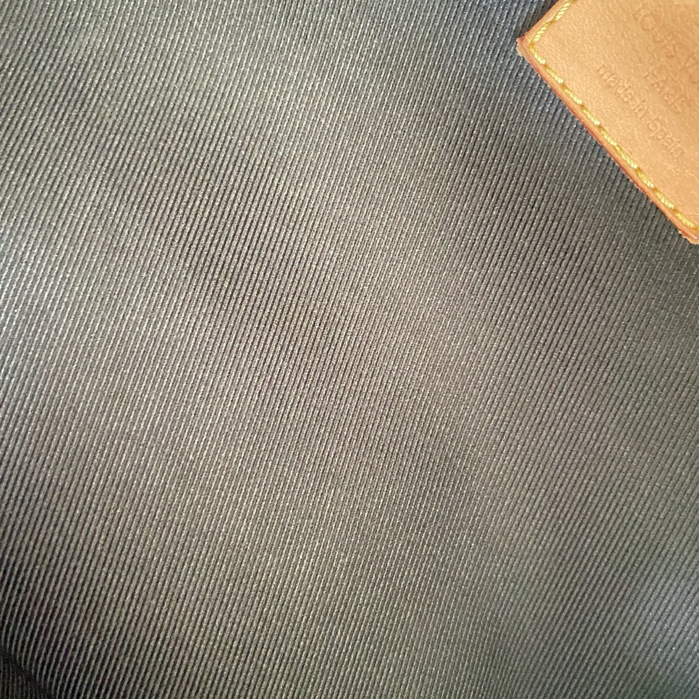 Louis Vuitton - Bunbag - Leather - Brown - (small)