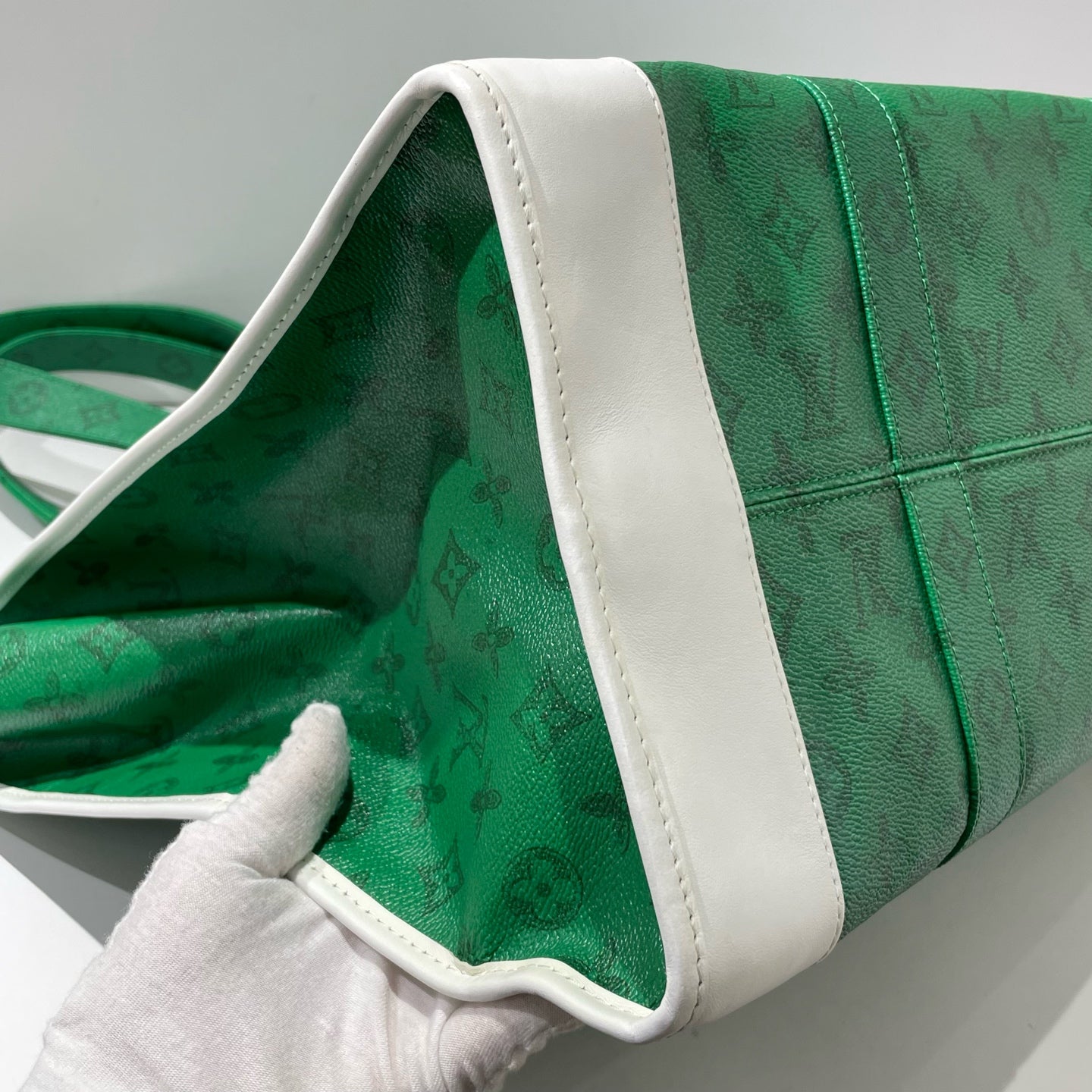 Louis Vuitton - CABAS ZIPPE - Synthetic - Green - (large)