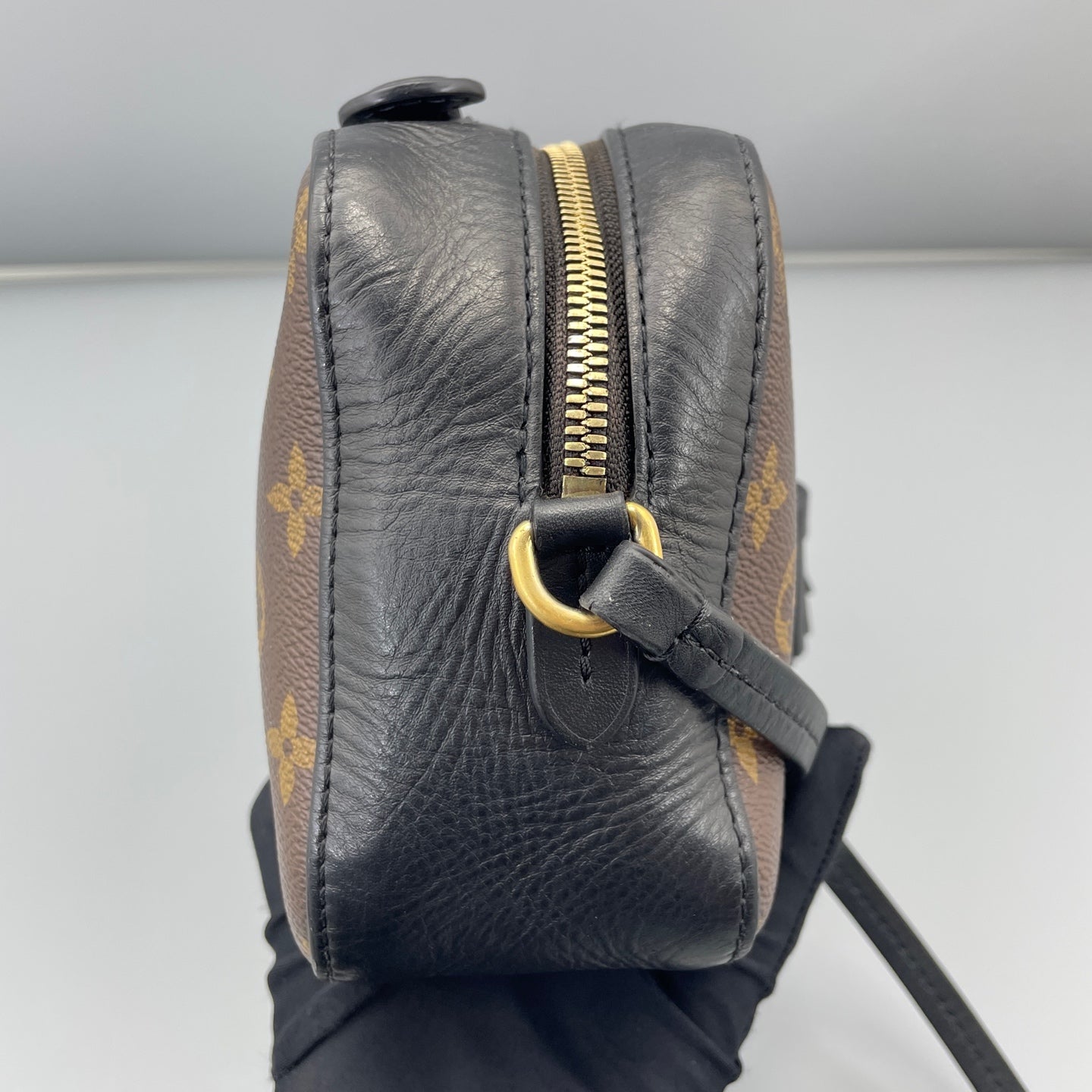 Louis Vuitton - Camera Bag - Canvas - Brown - (small)