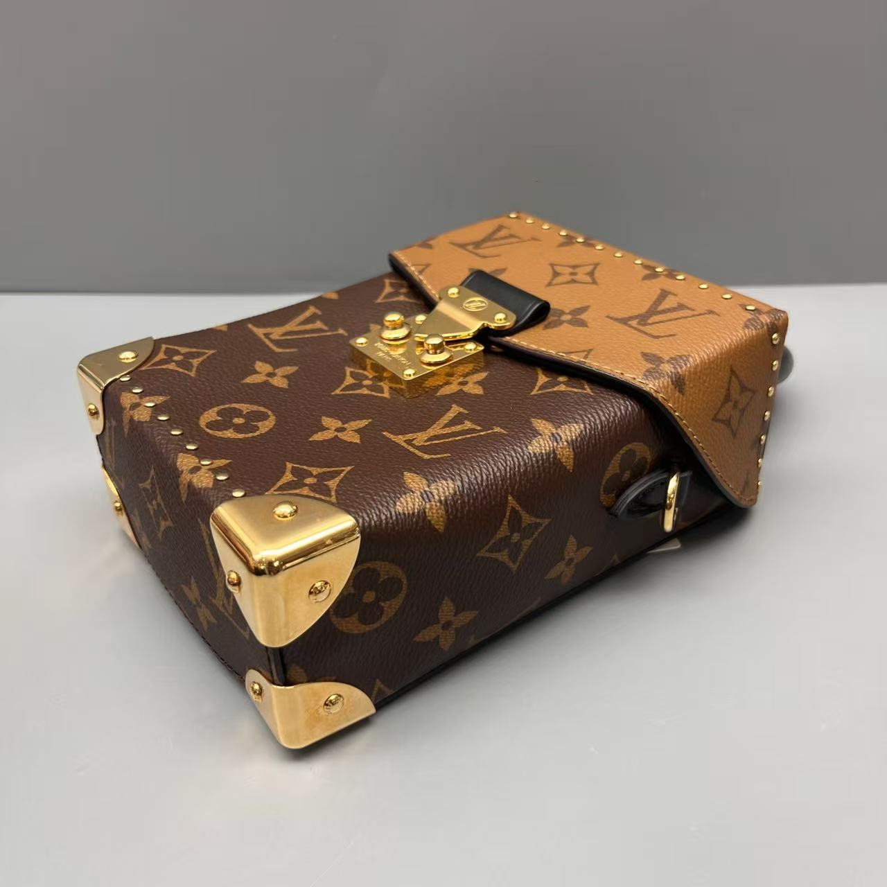 Louis Vuitton - Camera Box Bag - Monogram coated canvas with leather trim - Brown with Tan and Black accents - (mini)