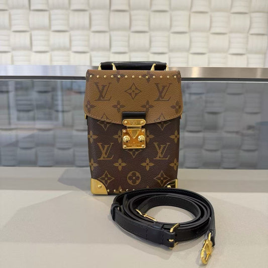 Louis Vuitton - Camera Box Handle Phone Bag Cosmetic Box Bag - Monogram coated canvas and leather - Brown with black accents - (mini)