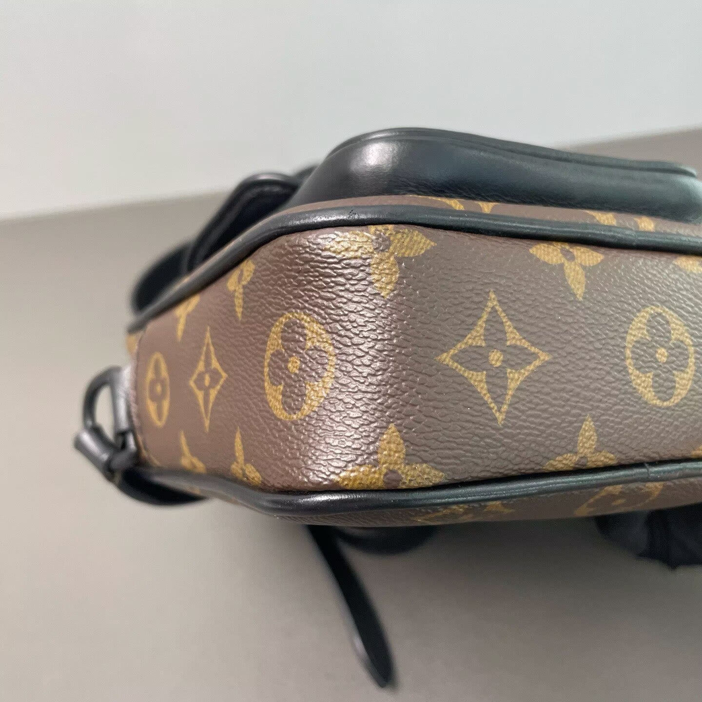 Louis Vuitton - Camera Messenger Bag - Monogram coated canvas with black cowhide leather trim - Brown with Black - (small)