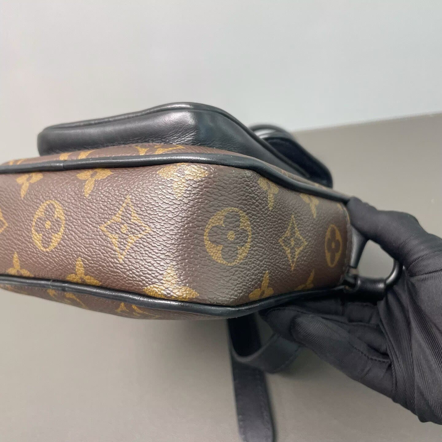 Louis Vuitton - Camera Messenger Bag - Monogram coated canvas with black cowhide leather trim - Brown with Black - (small)
