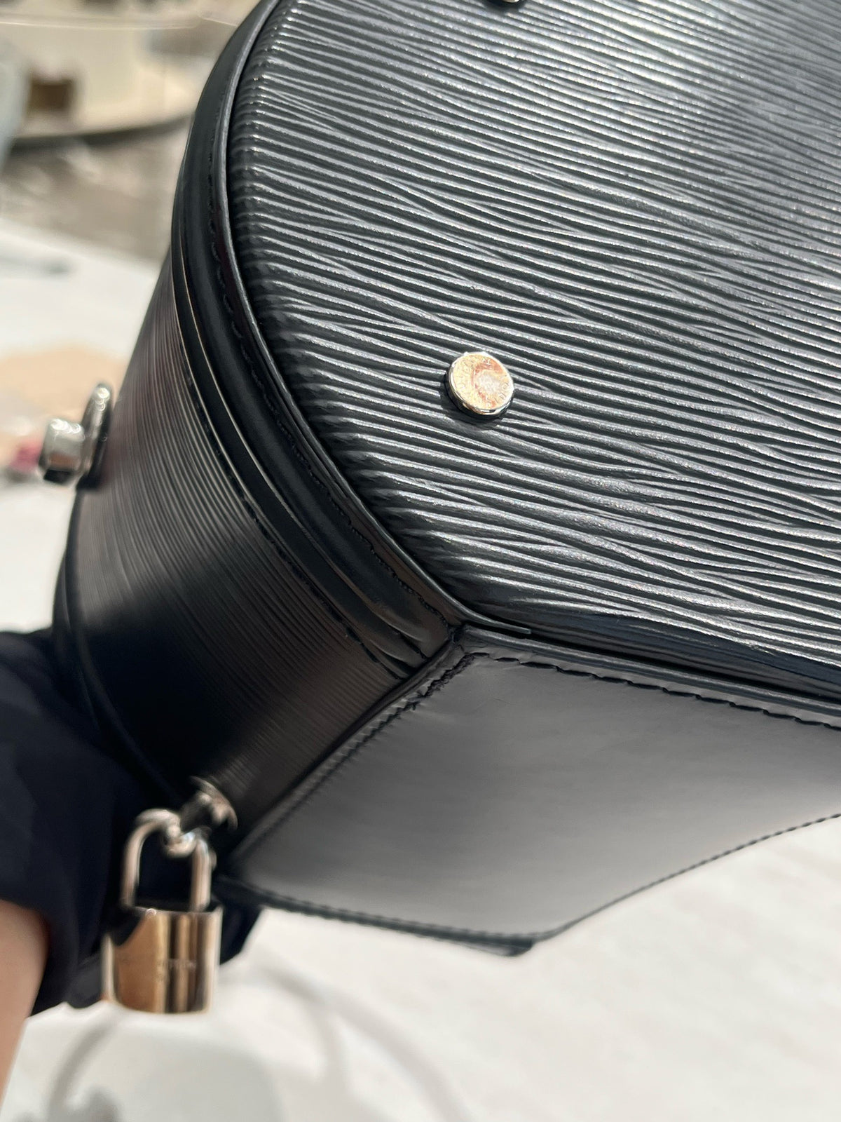 Louis Vuitton - Cannes - Leather - Black - (mini)