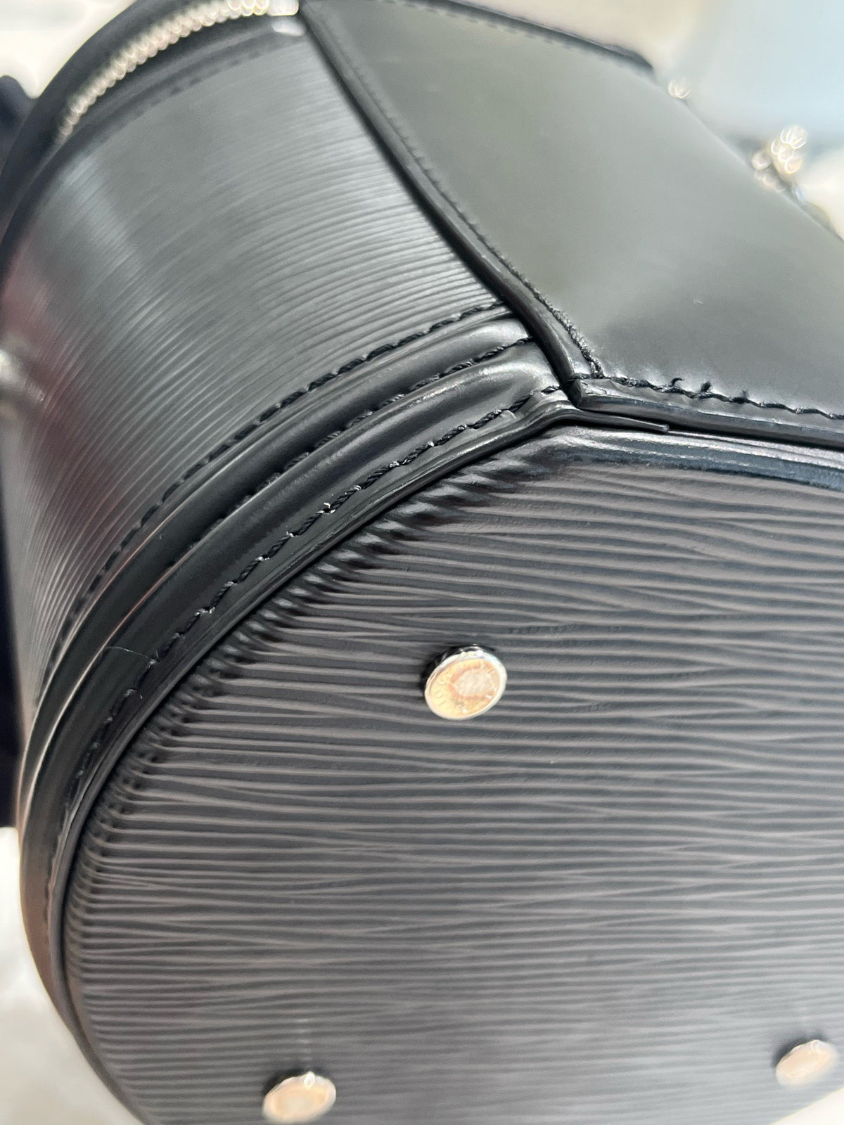 Louis Vuitton - Cannes - Leather - Black - (mini)