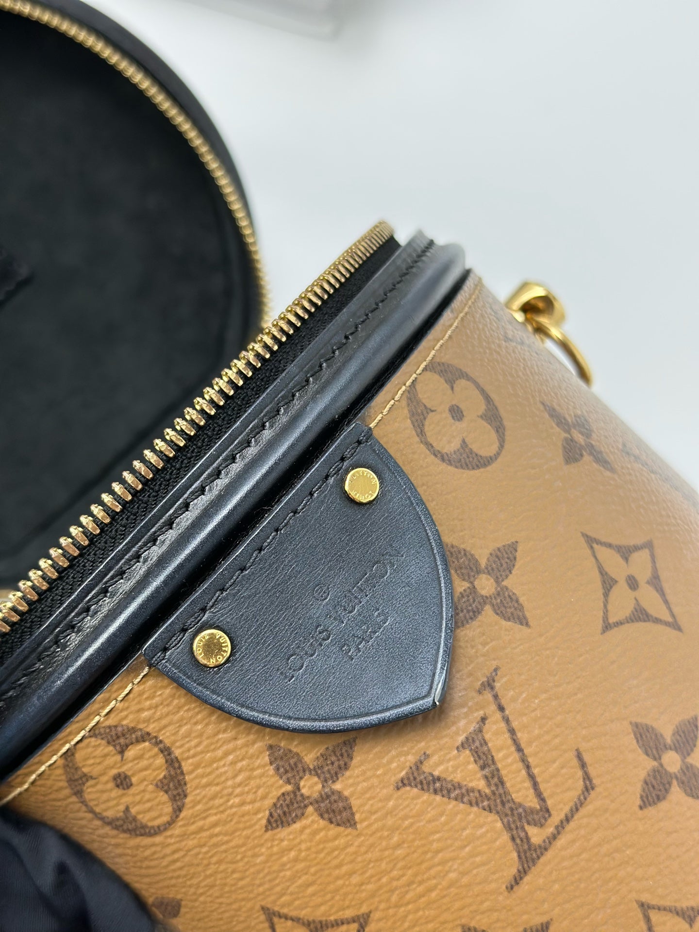 Louis Vuitton - Cannes - Synthetic - Brown - (Small)