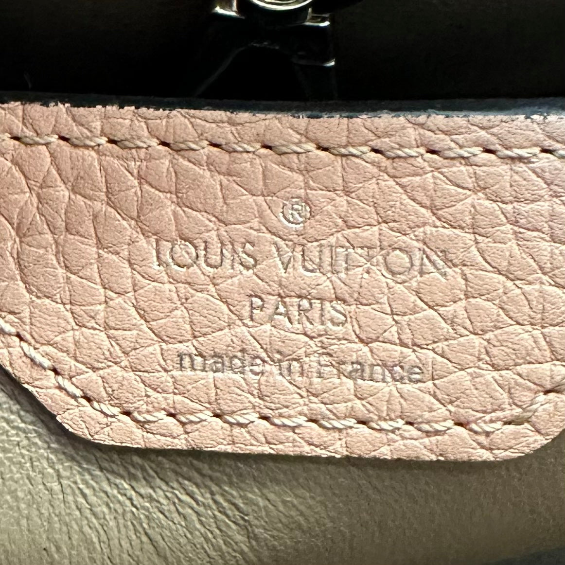 Louis Vuitton - Capucines - Leather - Pink