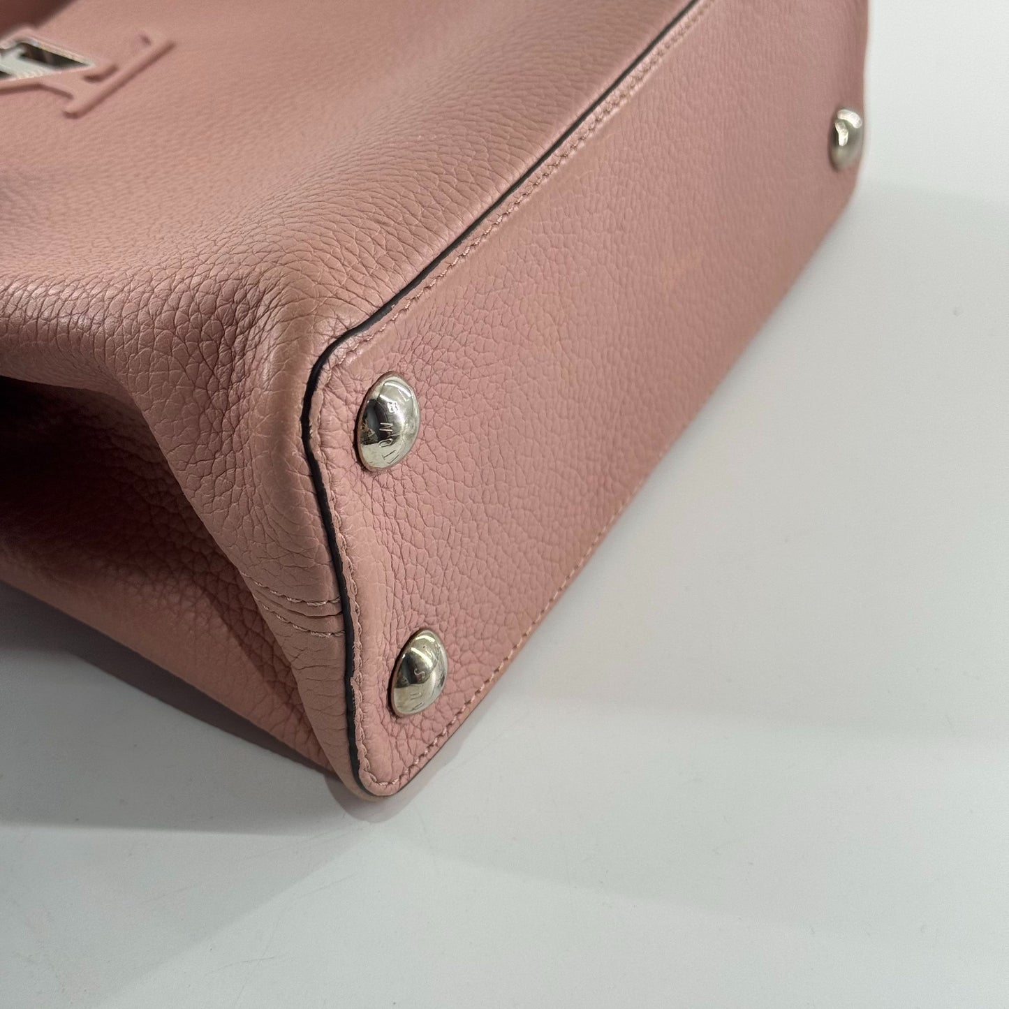 Louis Vuitton - Capucines - Leather - Pink