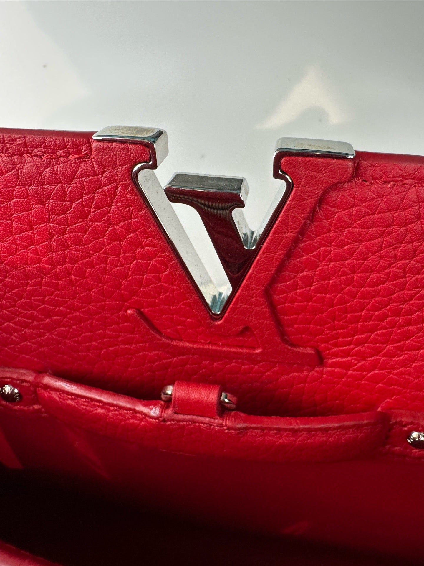 Louis Vuitton - Capucines BB - Grained Taurillon leather with python handle - Red - (Mini)