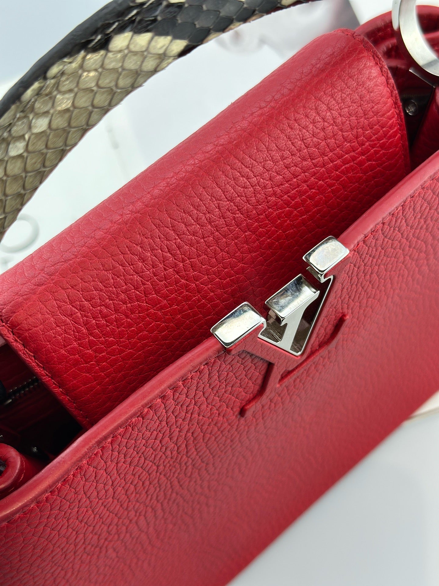 Louis Vuitton - Capucines BB - Grained Taurillon leather with python handle - Red - (Mini)