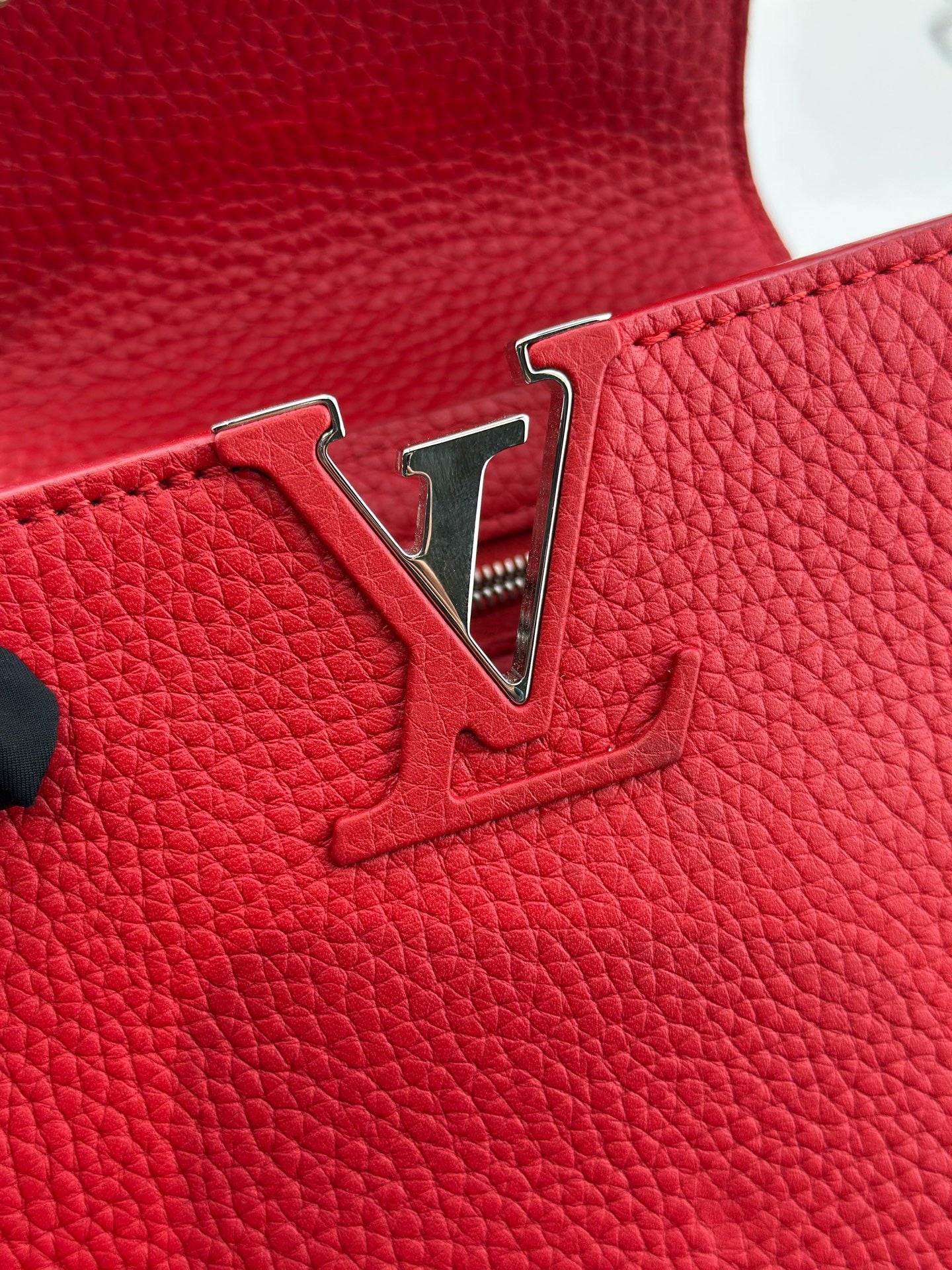 Louis Vuitton - Capucines BB - Grained Taurillon leather with python handle - Red - (Mini)