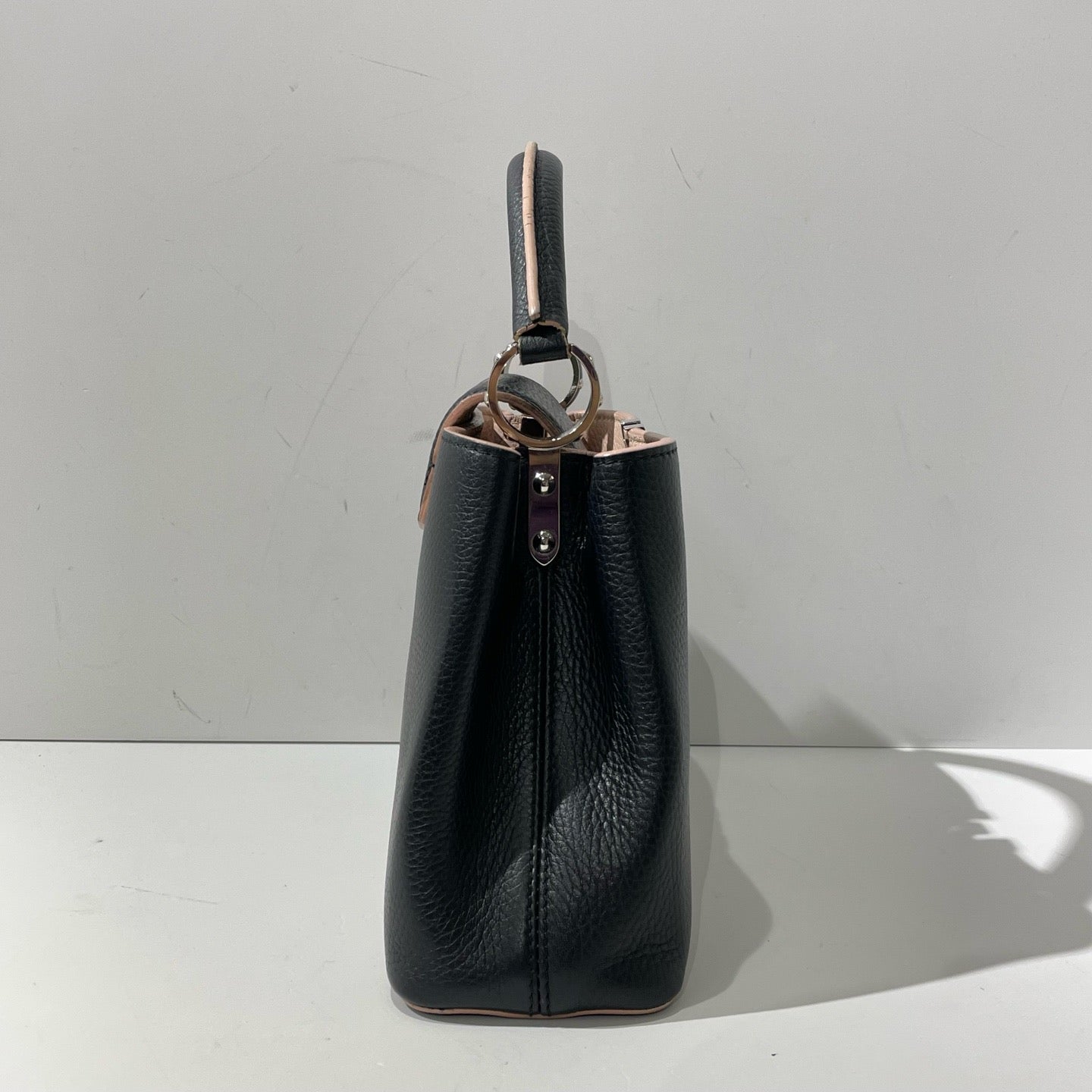 Louis Vuitton - Capucines BB - Leather - Black - (BB)