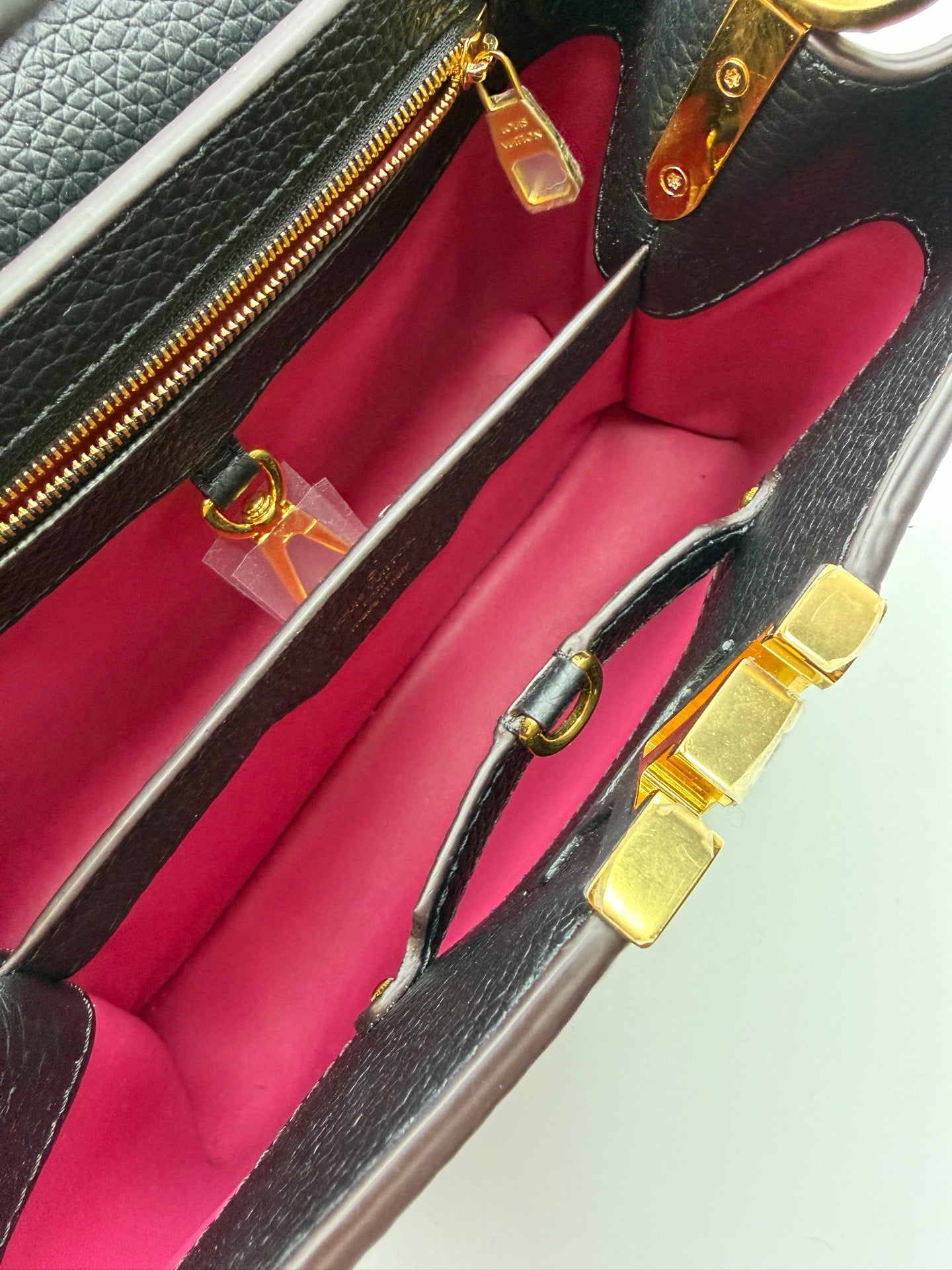 Louis Vuitton - Capucines BB - Leather - Black - (mini)