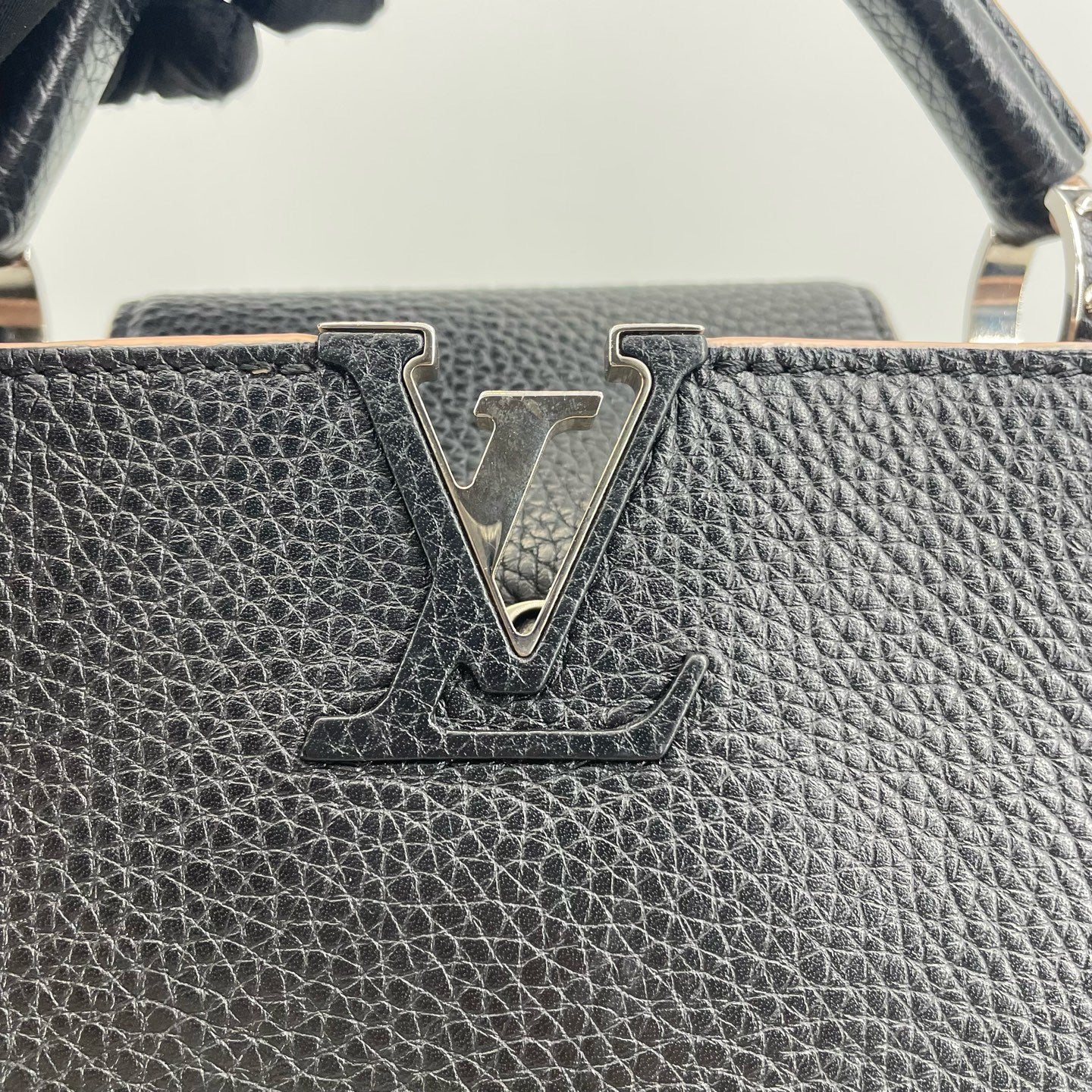 Louis Vuitton - Capucines BB - Leather - Black - (Small)